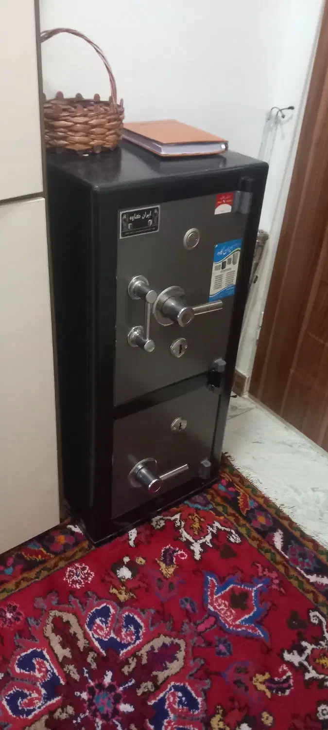 گاو صندوق|ابزارآلات|تبریز, |دیوار