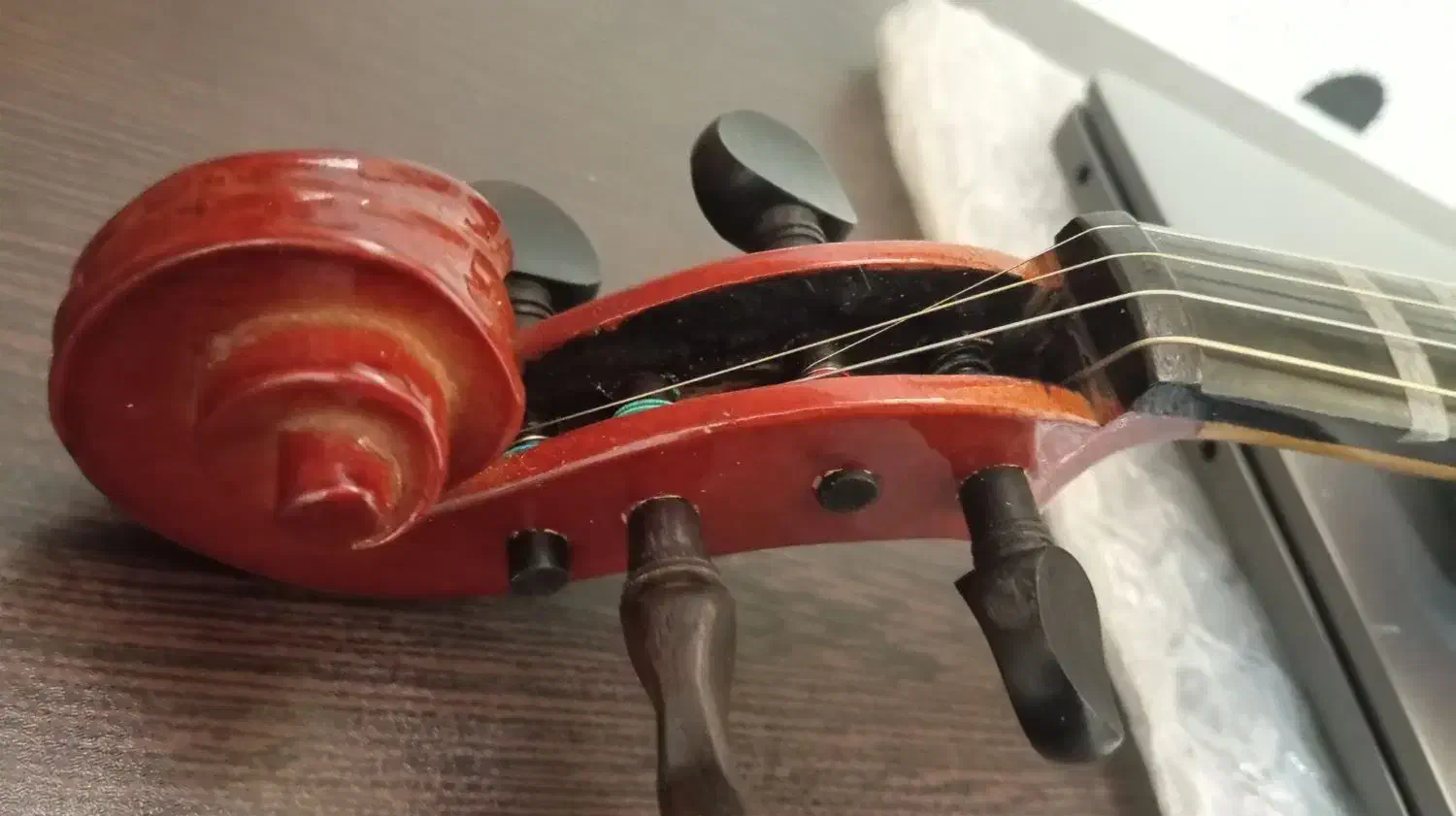 ویولون والنسیا|ویولن|تهران, منیریه|دیوار