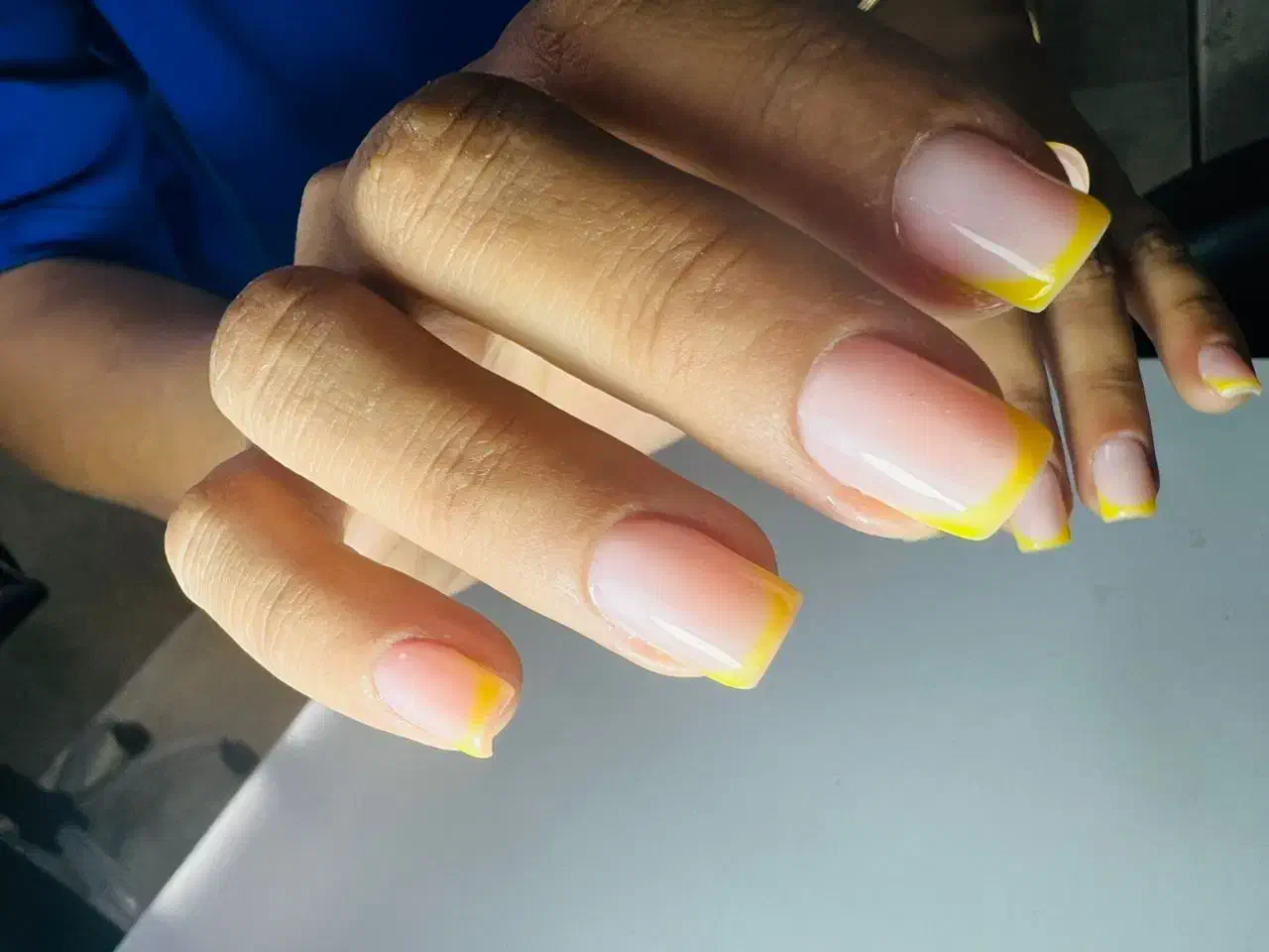 تخفیفات پاییزی کاشت ناخن|خدمات آرایشگری و زیبایی|شیراز, صاحب الزمان|دیوار