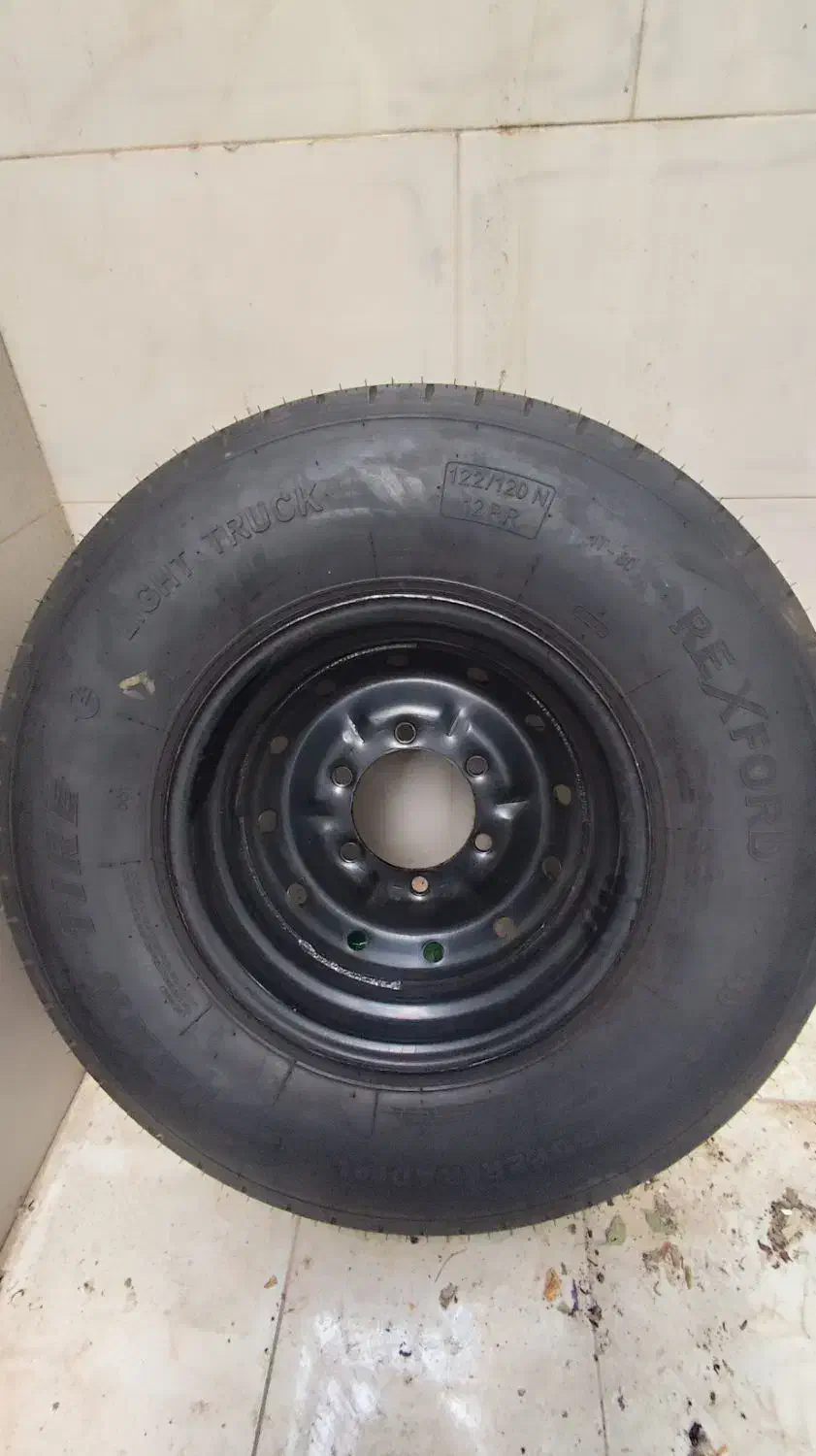 ۲ حلقه لاستیک نیسان ایرانتایر بدون رینگ|قطعات یدکی و لوازم جانبی|یزد, |دیوار