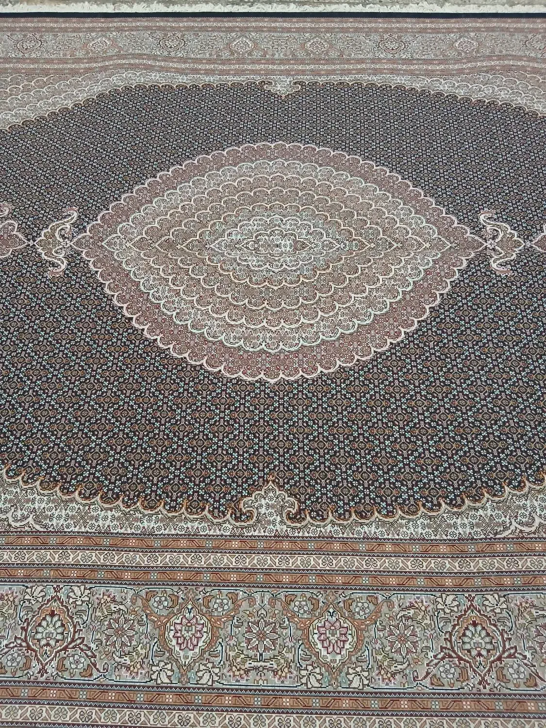 فرش دستبافت (ماهی خوی)|فرش|تهران, صادقیه|دیوار