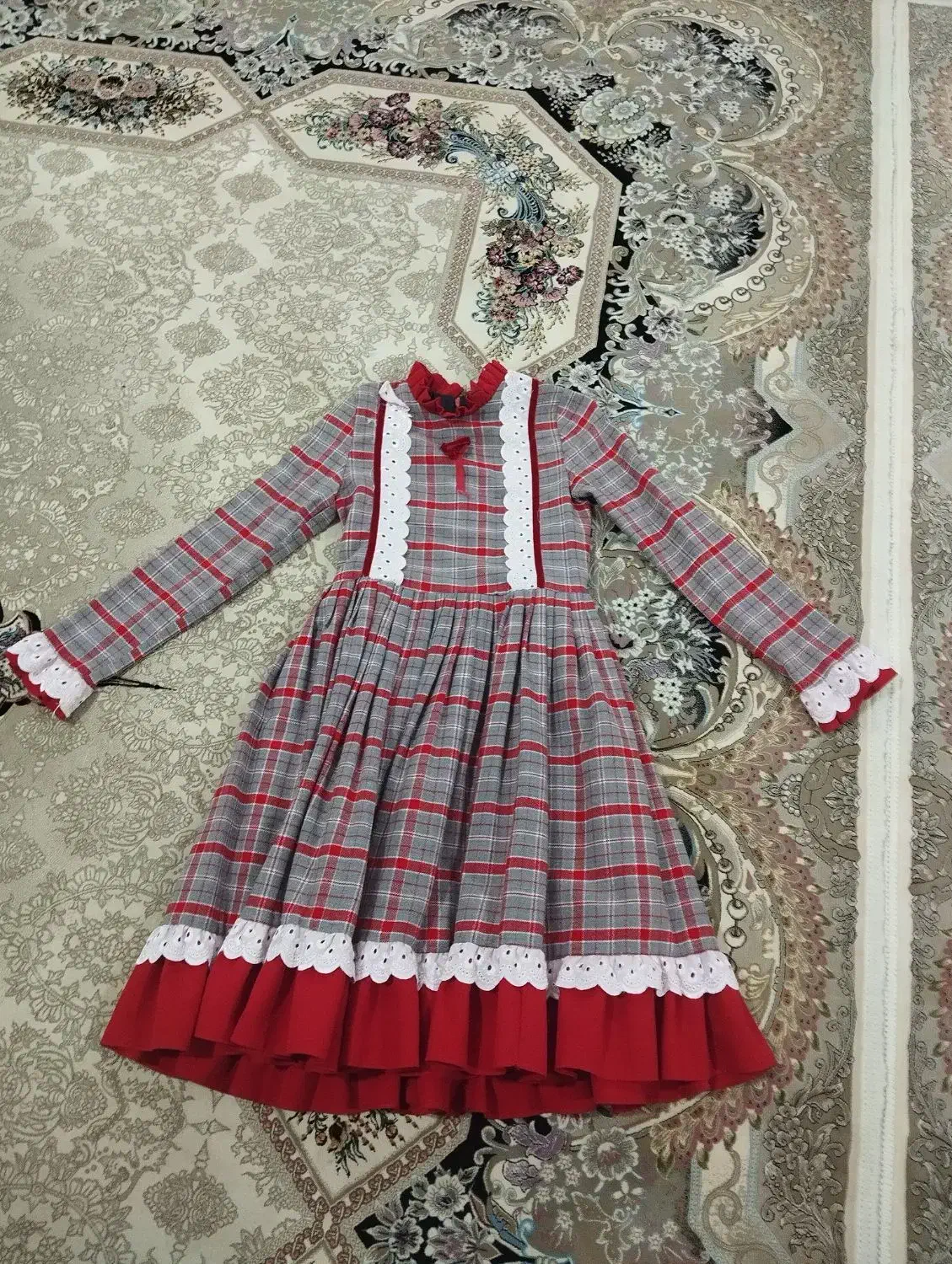 چند تیکه لباس در حد نو برای 8تا10ساله|لباس|قروه, |دیوار