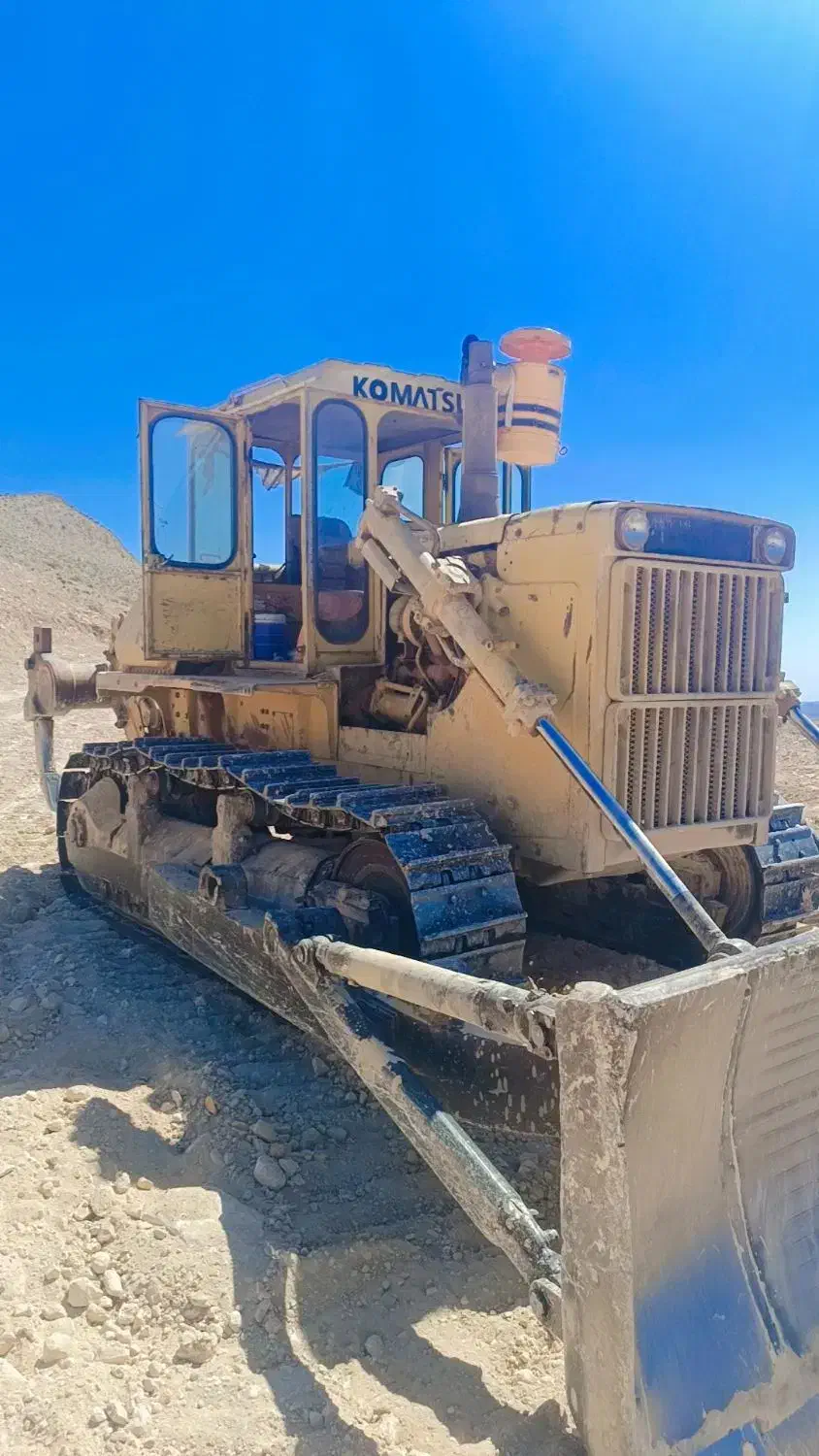 بلدوزر 85کوماتسو 29هزار|خودرو سنگین|تهران, استاد معین|دیوار