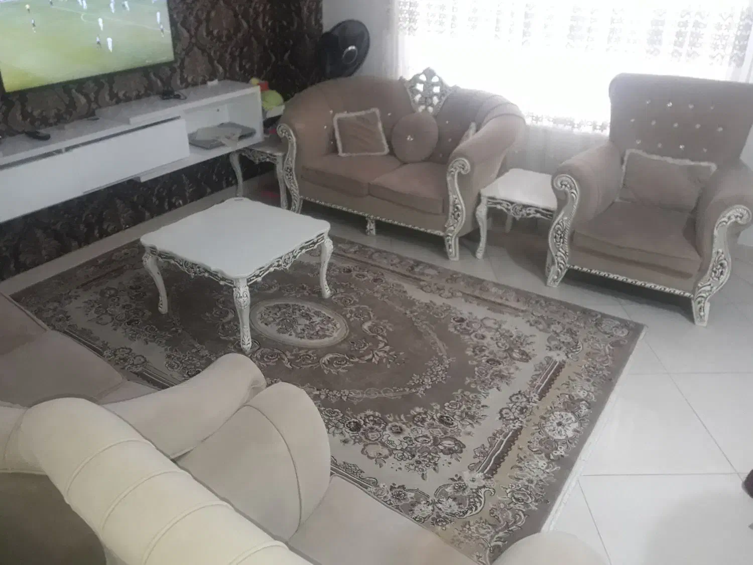 فروش مبل|مبلمان خانگی و میز عسلی|رشت, دباغیان|دیوار