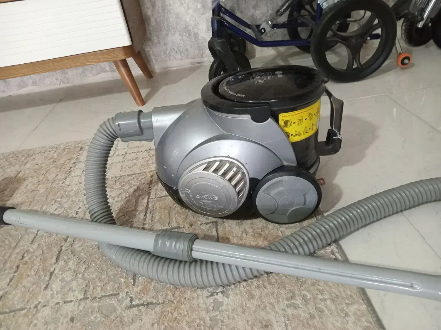 جاروبرقی  LG 1400 w|جاروبرقی، جارو شارژی، بخارشو|هشتگرد, فاز ۷ مهستان|دیوار