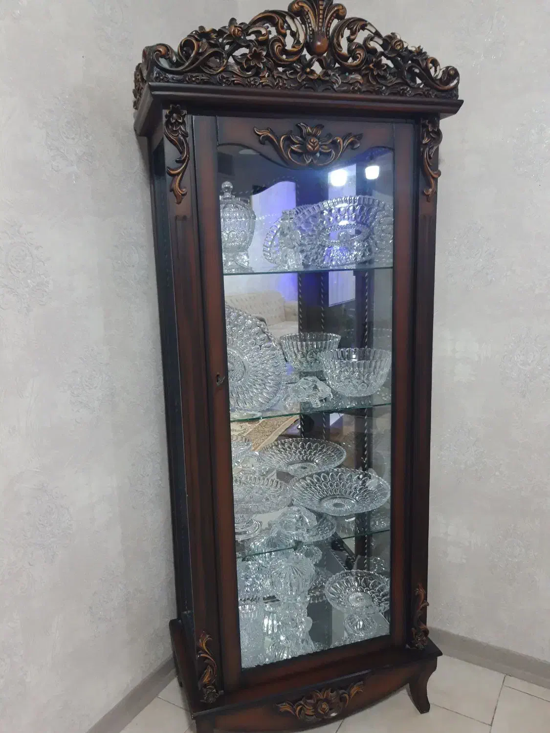 ویترین شیشه ای|بوفه، ویترین، کنسول|وحیدیه, |دیوار