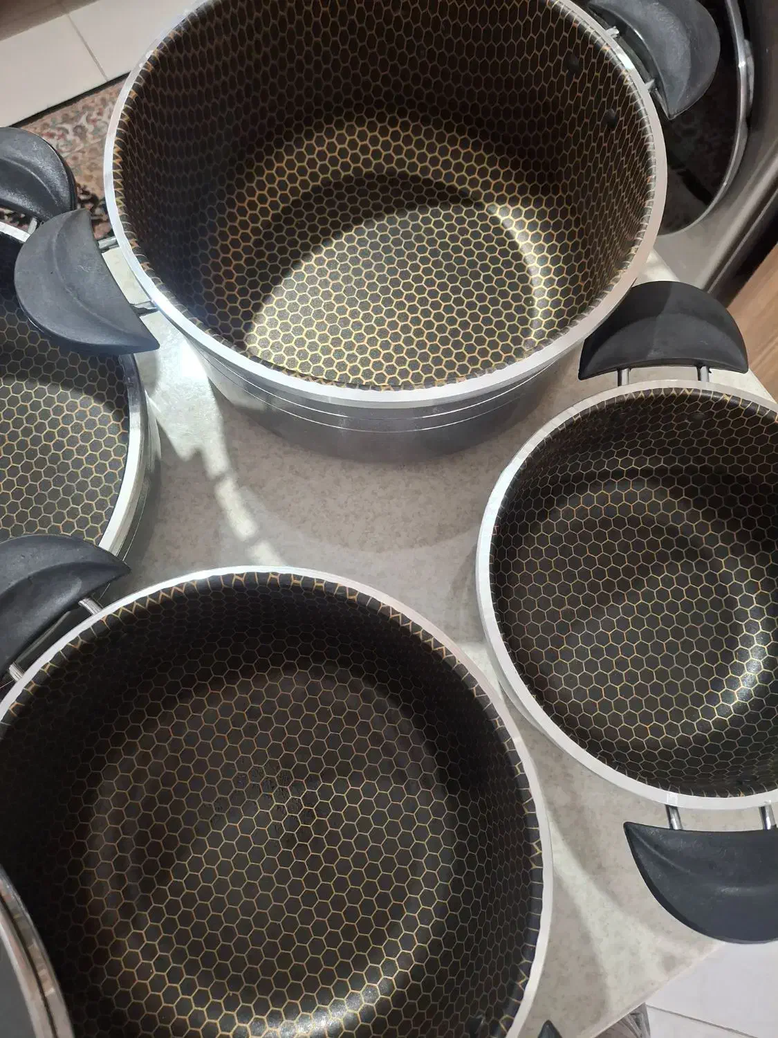 قابلمه تفلون ۷ پارچه|ظروف پخت‌وپز|تهران, علم و صنعت|دیوار