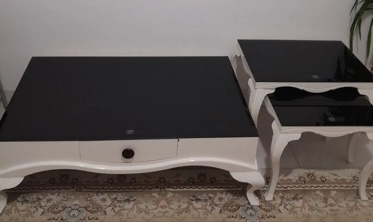 میز جلو مبلی و 2 تا عسلی در حد نو|مبلمان خانگی و میز عسلی|سرپل ذهاب, |دیوار