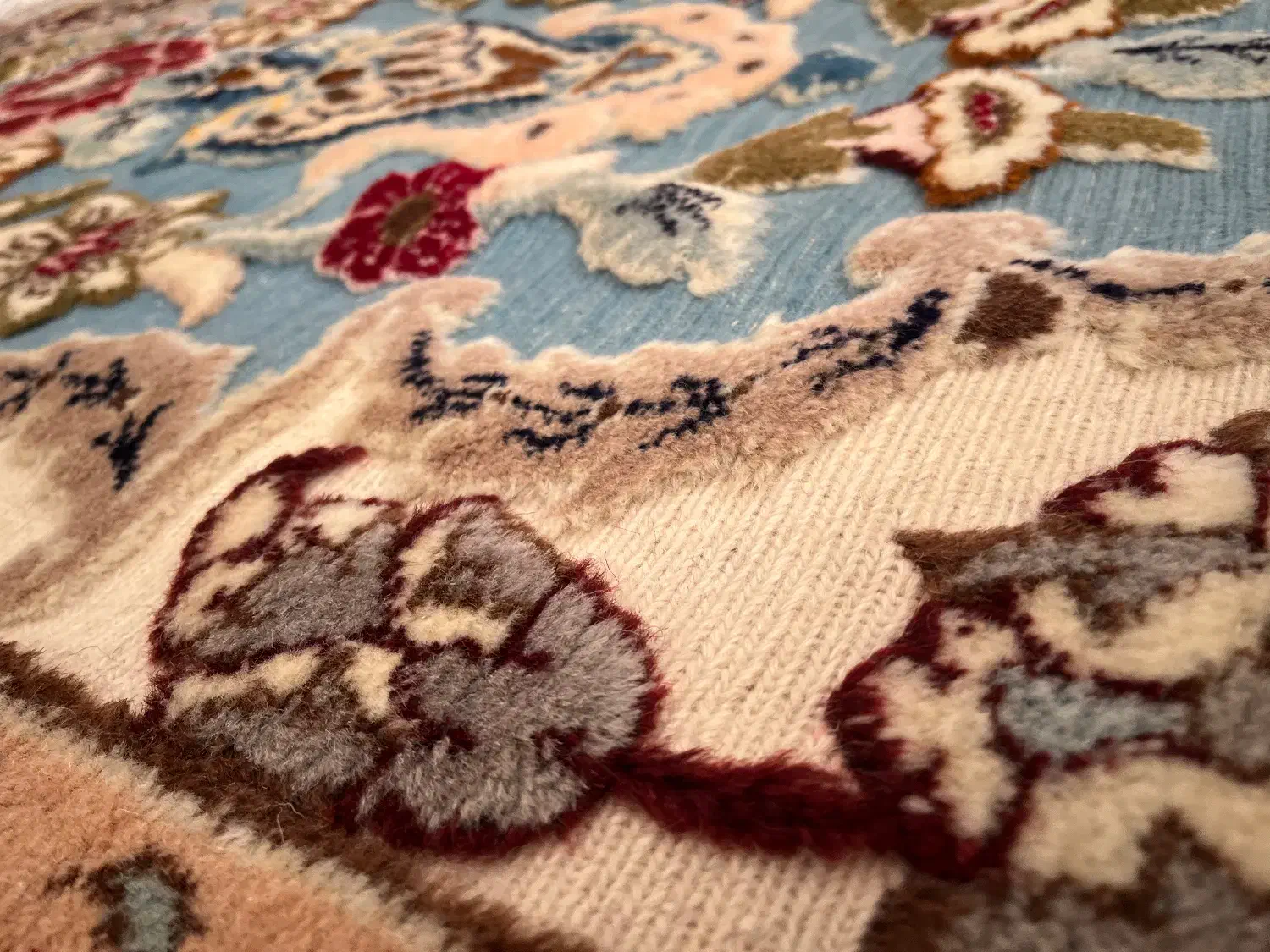 قالیچه دستباف برجسته آنتیک|فرش|اصفهان, احمدآباد|دیوار