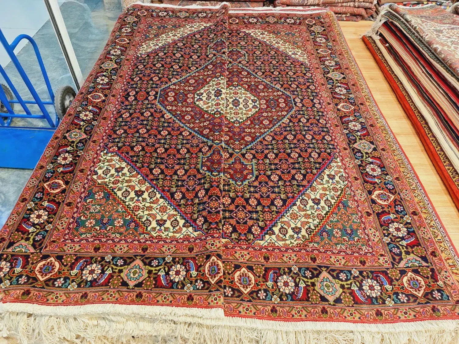 جفت فرش ۶متری دستباف با متن سرمه ای رنگ|فرش|تهران, اکباتان|دیوار