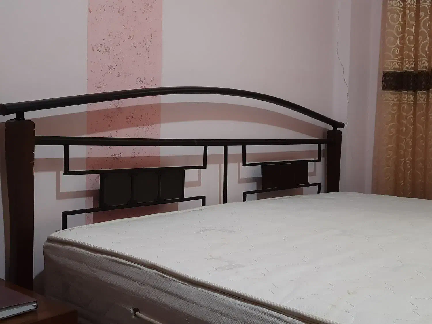 تخت و خوشخواب|تشک تختخواب|قوچان, |دیوار