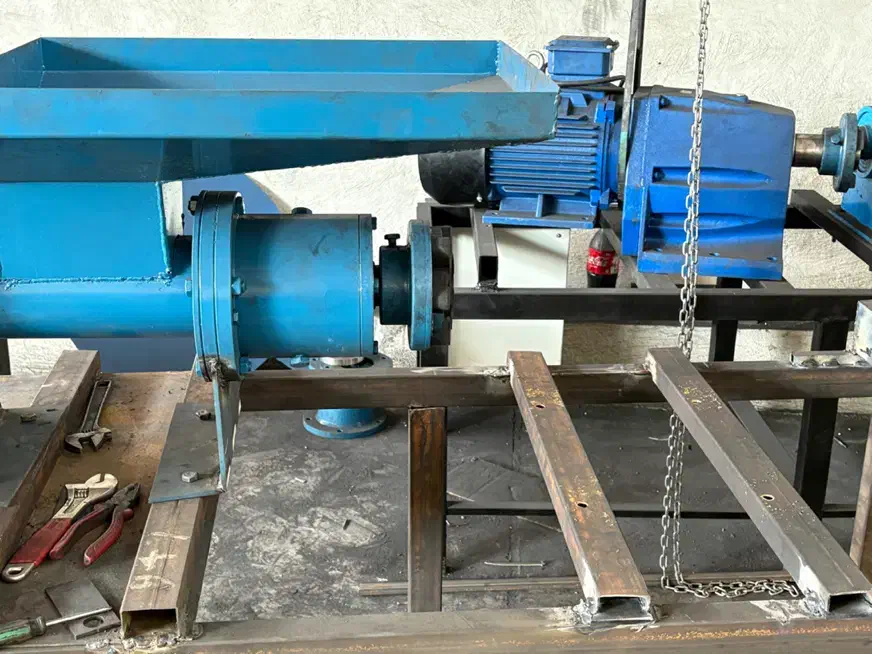 دستگاه تولید زغال|ماشین‌آلات صنعتی|شیراز, گویم|دیوار