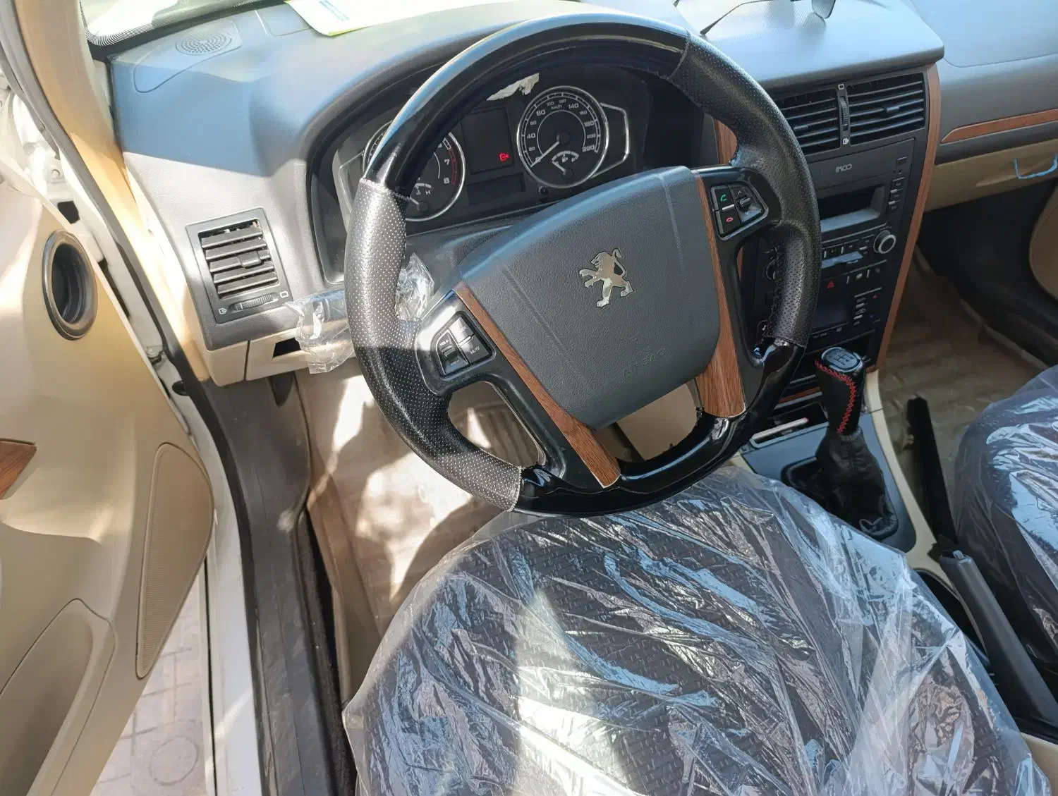 پژو پارس 402 بم|خودرو سواری و وانت|بم, |دیوار