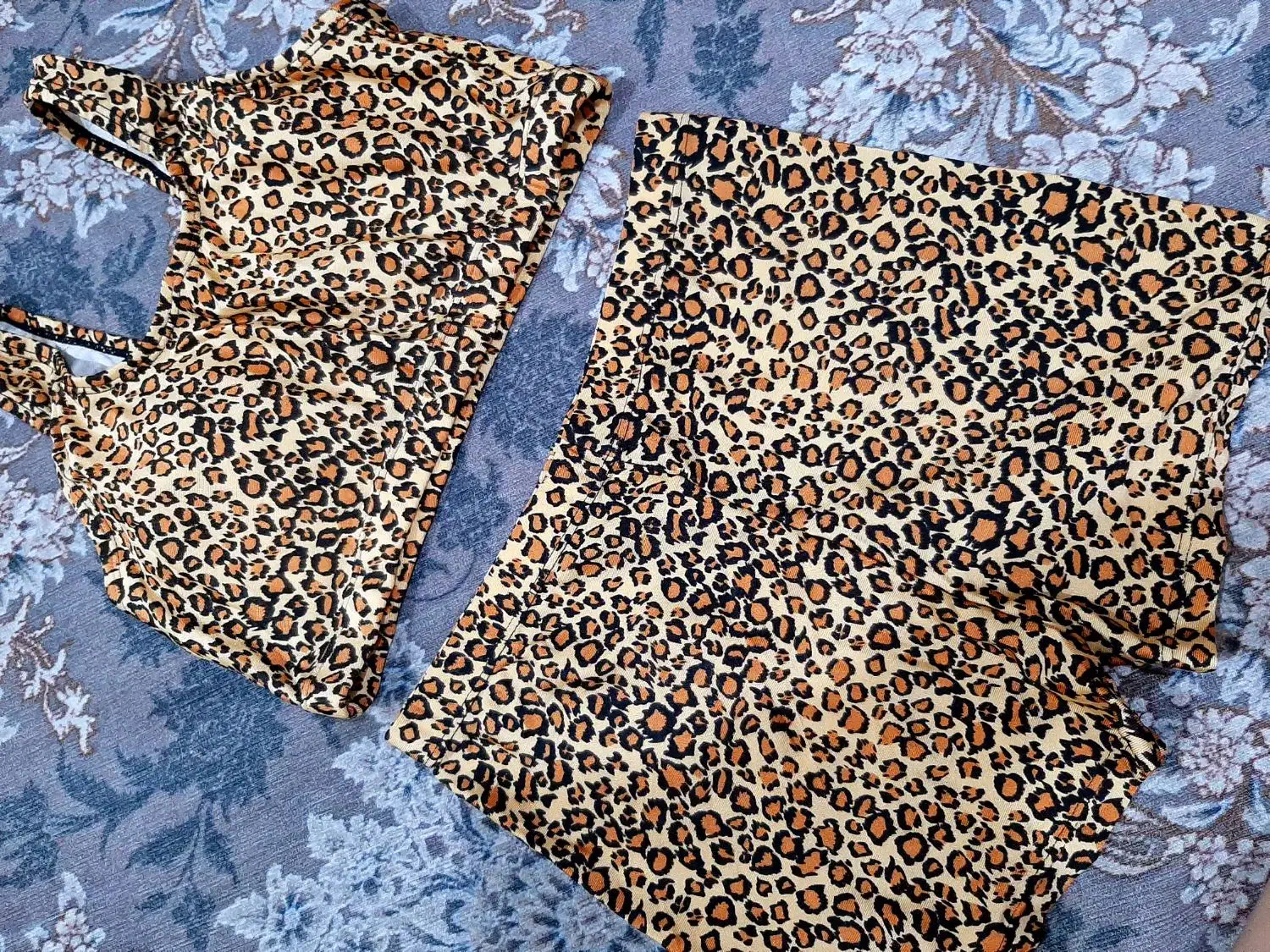 مایو خرد سال و نوجوان|لباس|اهواز, پادادشهر|دیوار