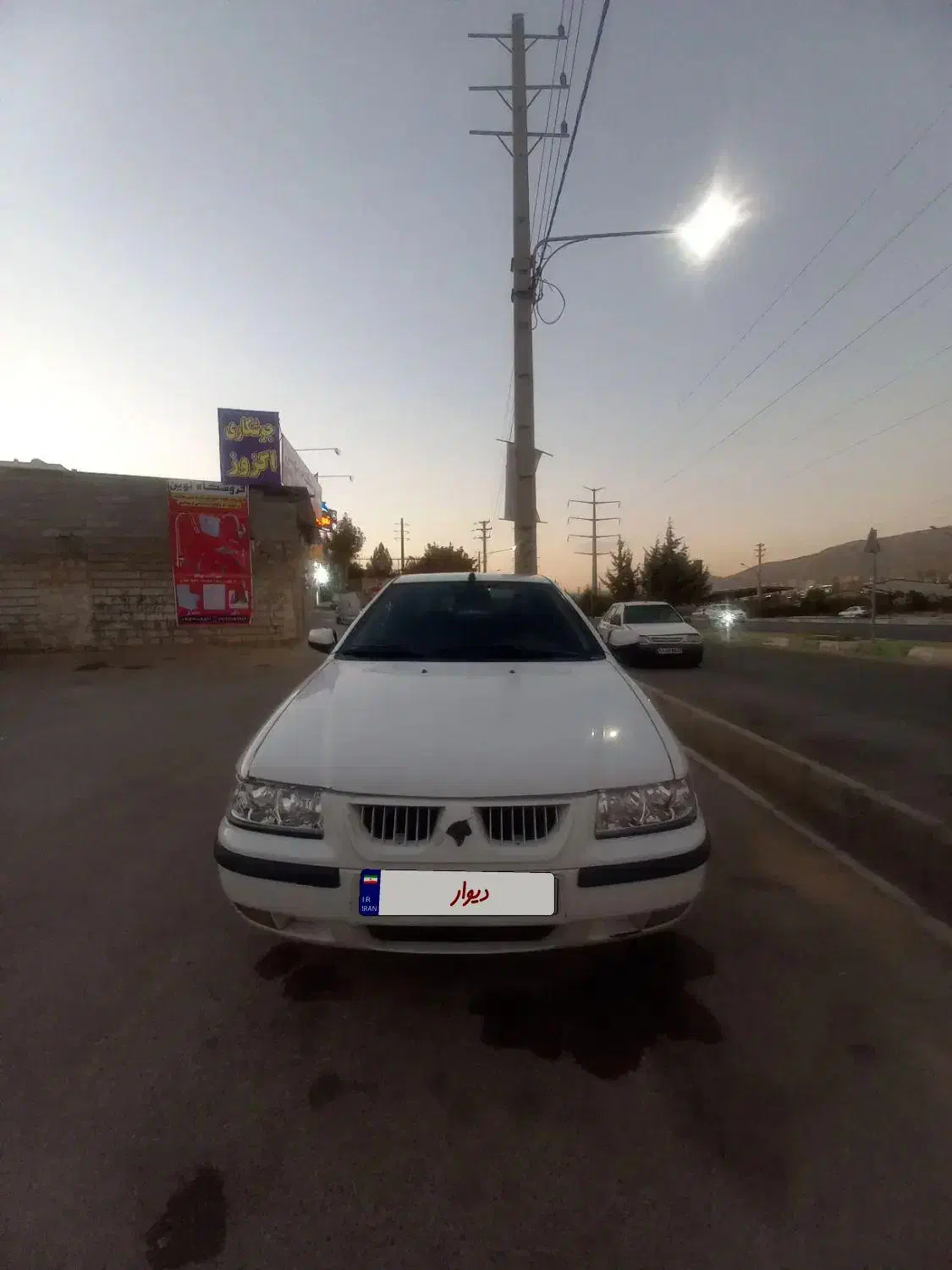 سمند LX سفید مدل ۸۸|خودرو سواری و وانت|صدرا-فارس, فاز ۱|دیوار
