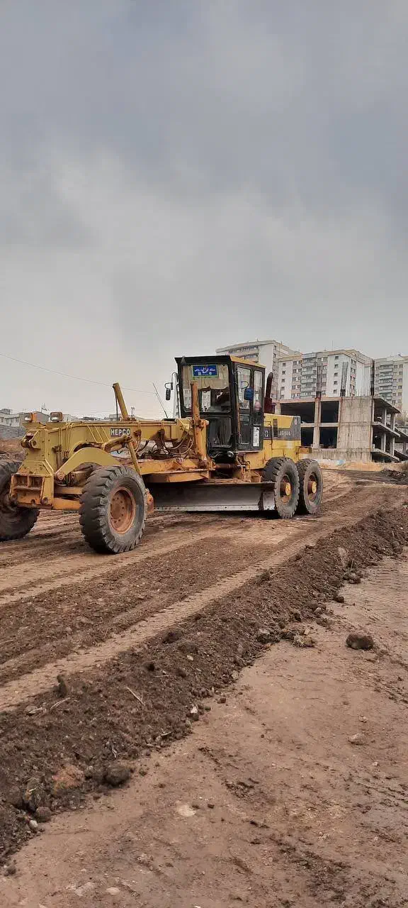 گریدر هپکو۱۸۰ و غلطک دو درام و دو ضربهca25|خودرو سنگین|تهران, مشیریه|دیوار
