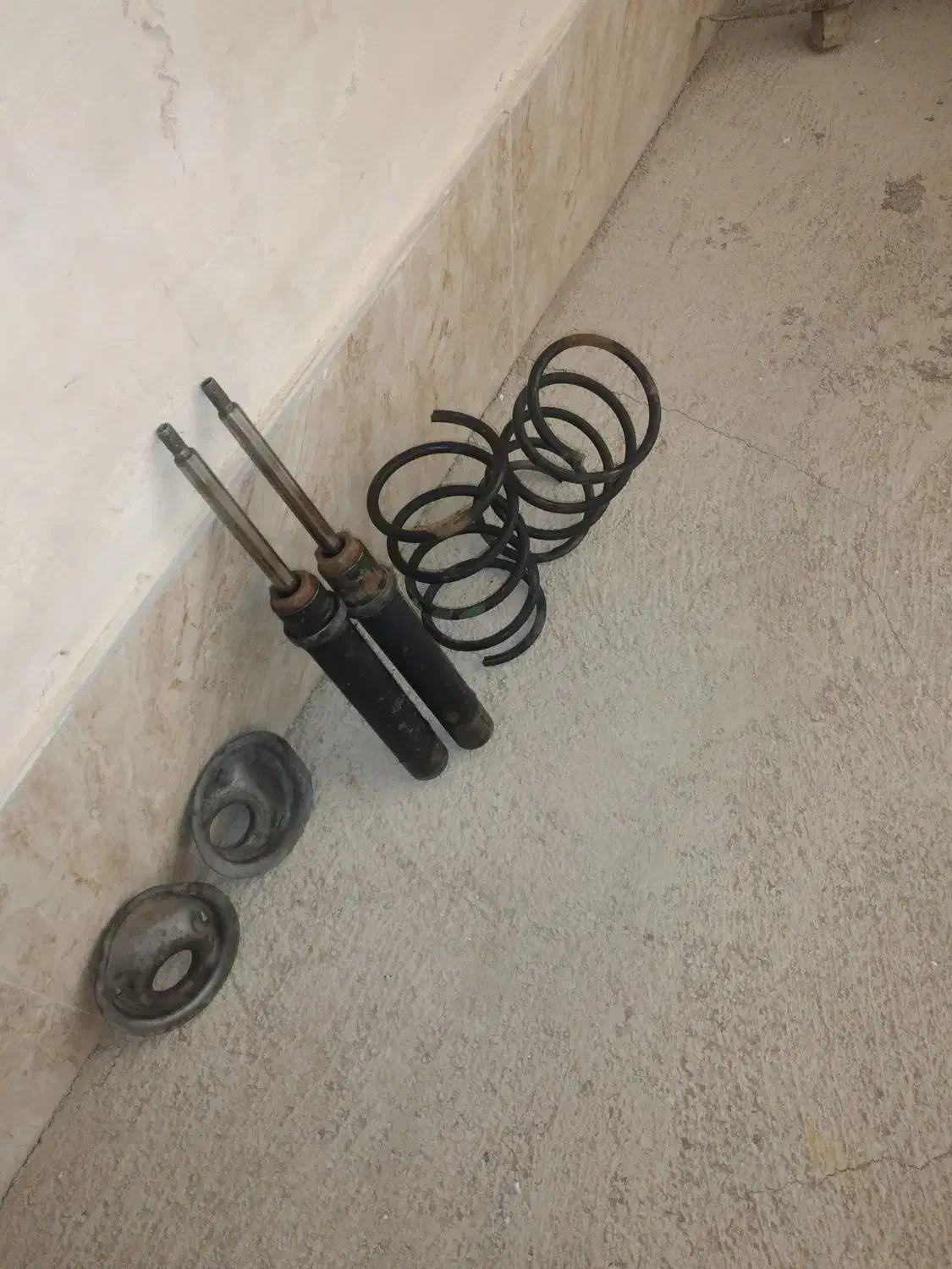 کمک جلو|قطعات یدکی و لوازم جانبی|اهر, |دیوار