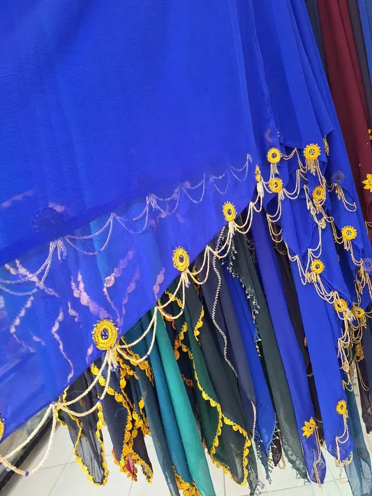 گل گلابتون|لباس|لردگان, |دیوار