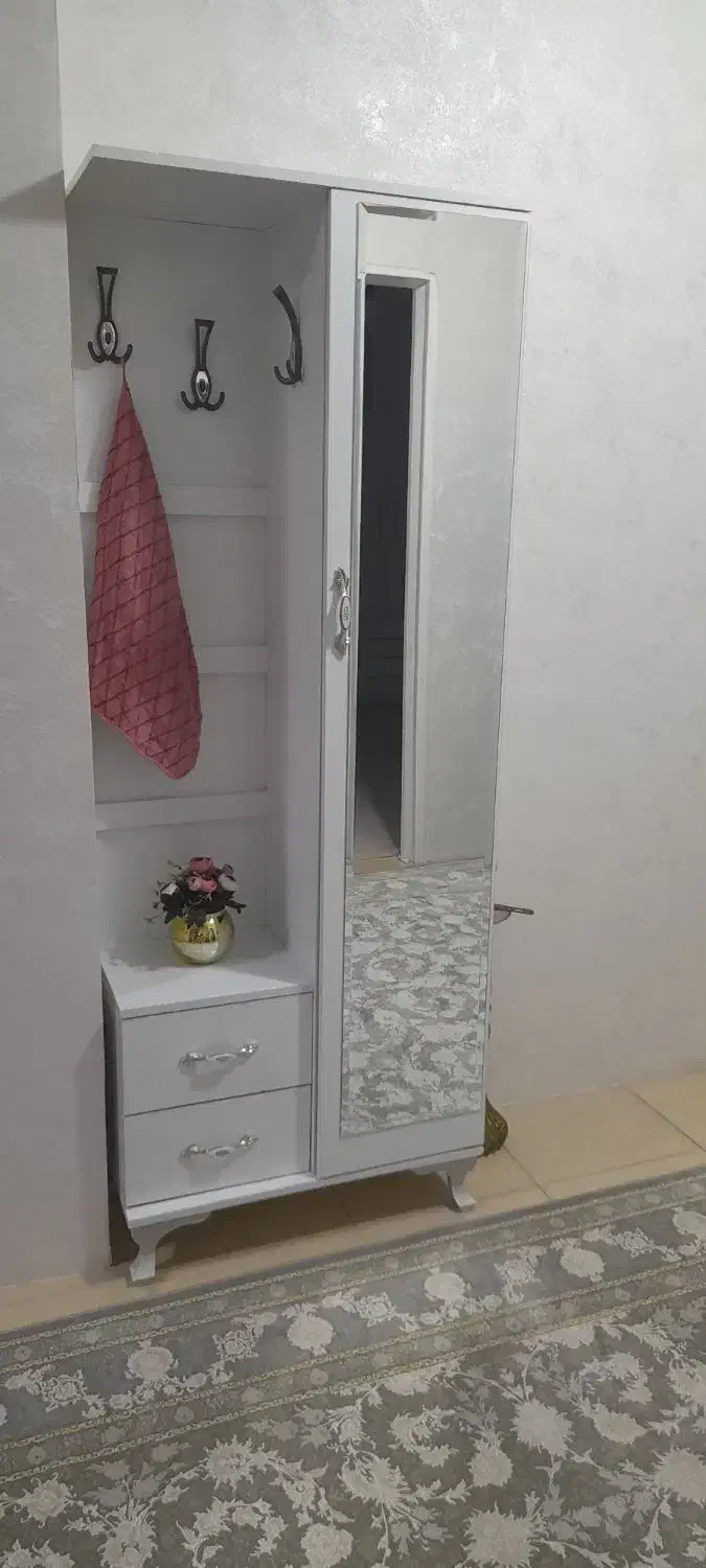 جاکفشی سالم و تمیز|جاکفشی، کمد، دراور|اسدآباد, |دیوار