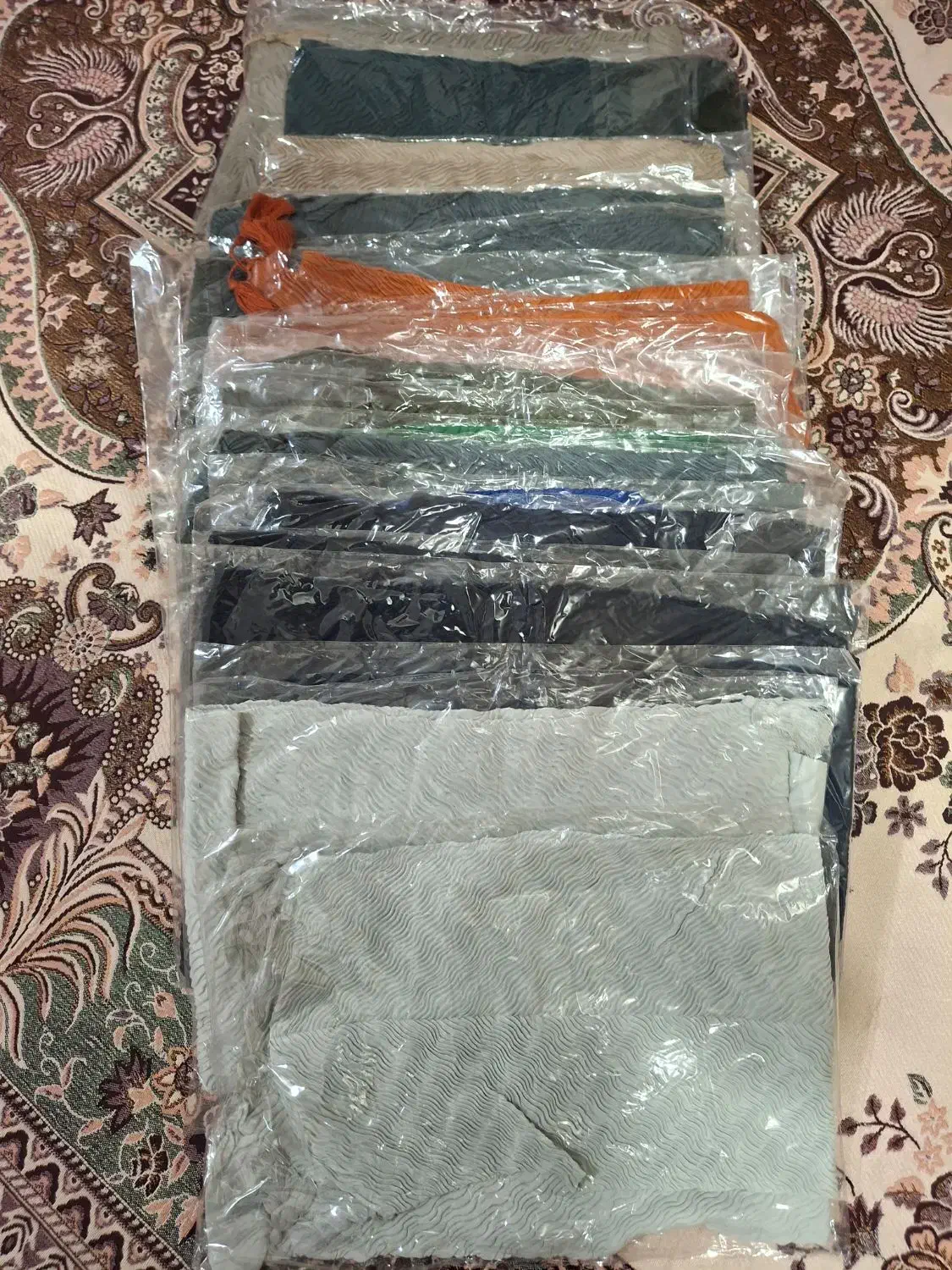 فروشی به خاطره جمع کردن مغازه|لباس|تکاب, |دیوار