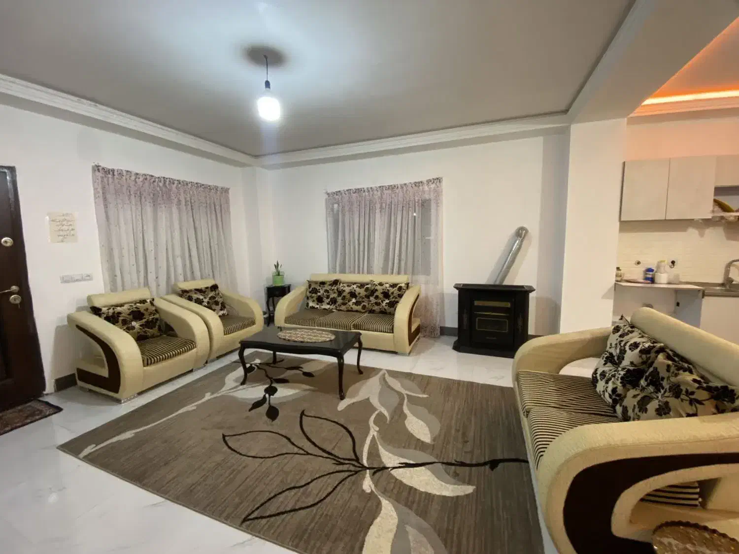 خانه|اجارهٔ کوتاه‌مدت ویلا و باغ|نور, |دیوار