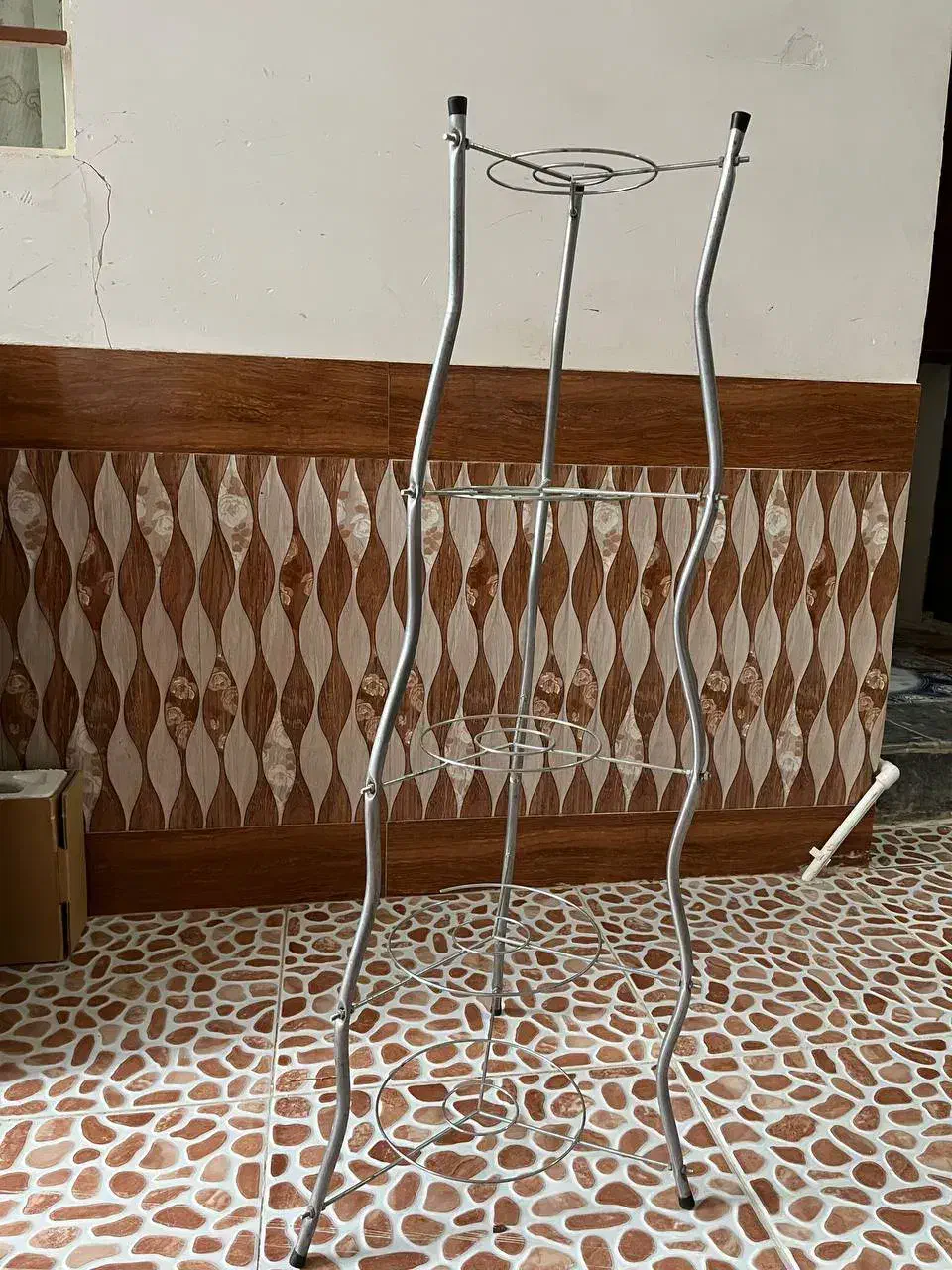 استند قابلمه|آبچکان و نظمدهنده ظروف|مهاباد (آذربایجان غربی), |دیوار