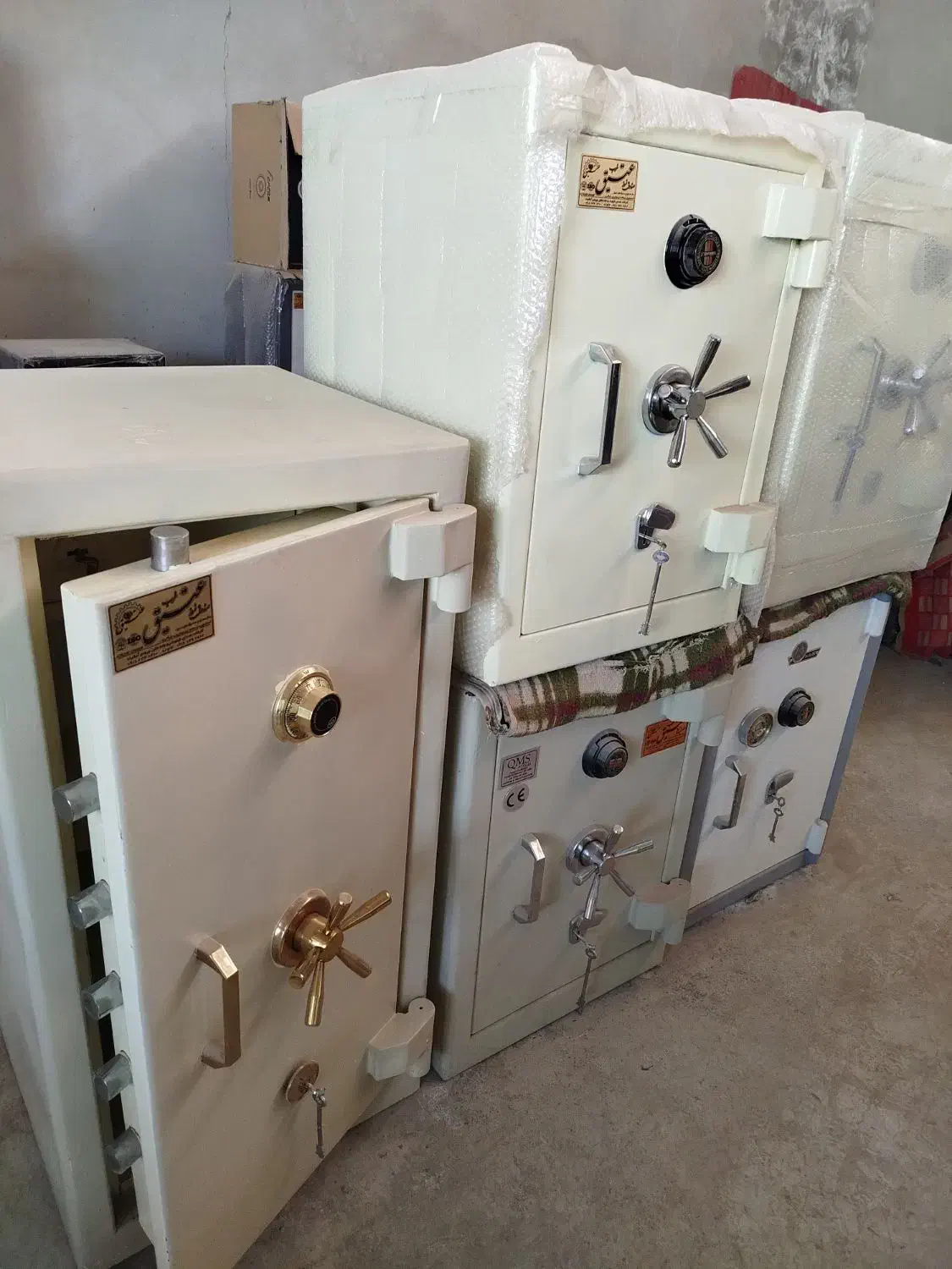 گاوصندوق 60/60/80|ابزارآلات|همدان, |دیوار