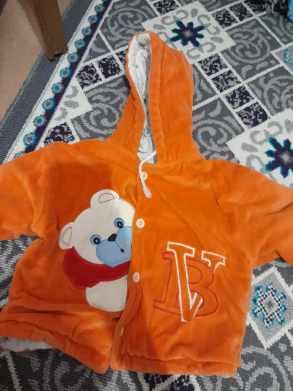 تعدادی لباس نوزادی دخترانه|لباس|گلبهار, نوبهار|دیوار