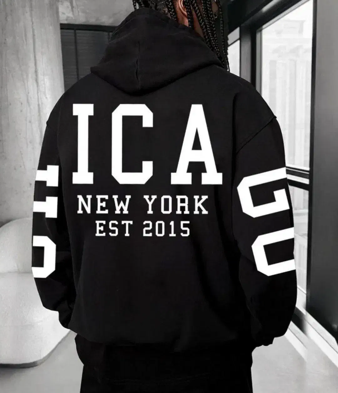 هودی مشکی تک|لباس|ری, بی‌بی شهر بانو|دیوار