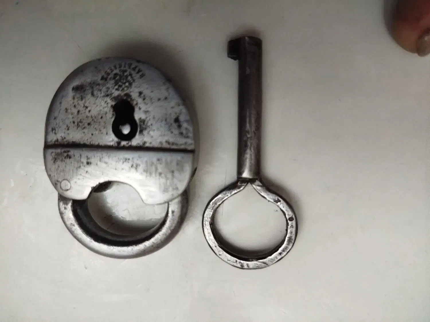 قفل‌های‌قدیمی|کلکسیون اشیاء عتیقه|تبریز, |دیوار