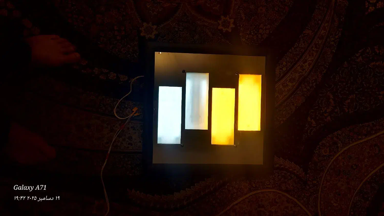 چراغ روشنایی آئینه ای  دور چوبی  ۴ عدد با ۱۶ لامپ|لوستر و چراغ آویز|پردیس, فاز ۲|دیوار