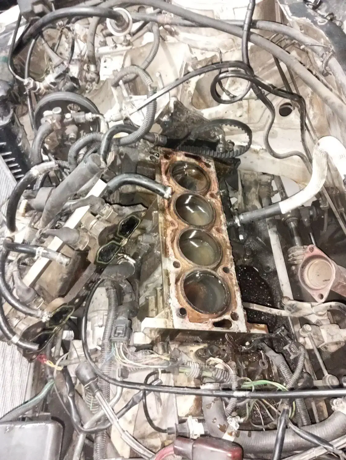 مکانیک سیار و تعمیر در محل یا مغازه|خدمات موتور و ماشین|تبریز, |دیوار