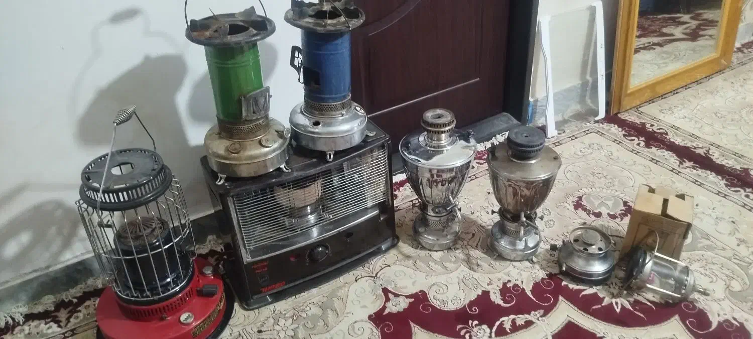 چراغ تیوست وسماورنفتی قدیمی|بخاری، هیتر، شومینه|سده (خراسان جنوبی), |دیوار