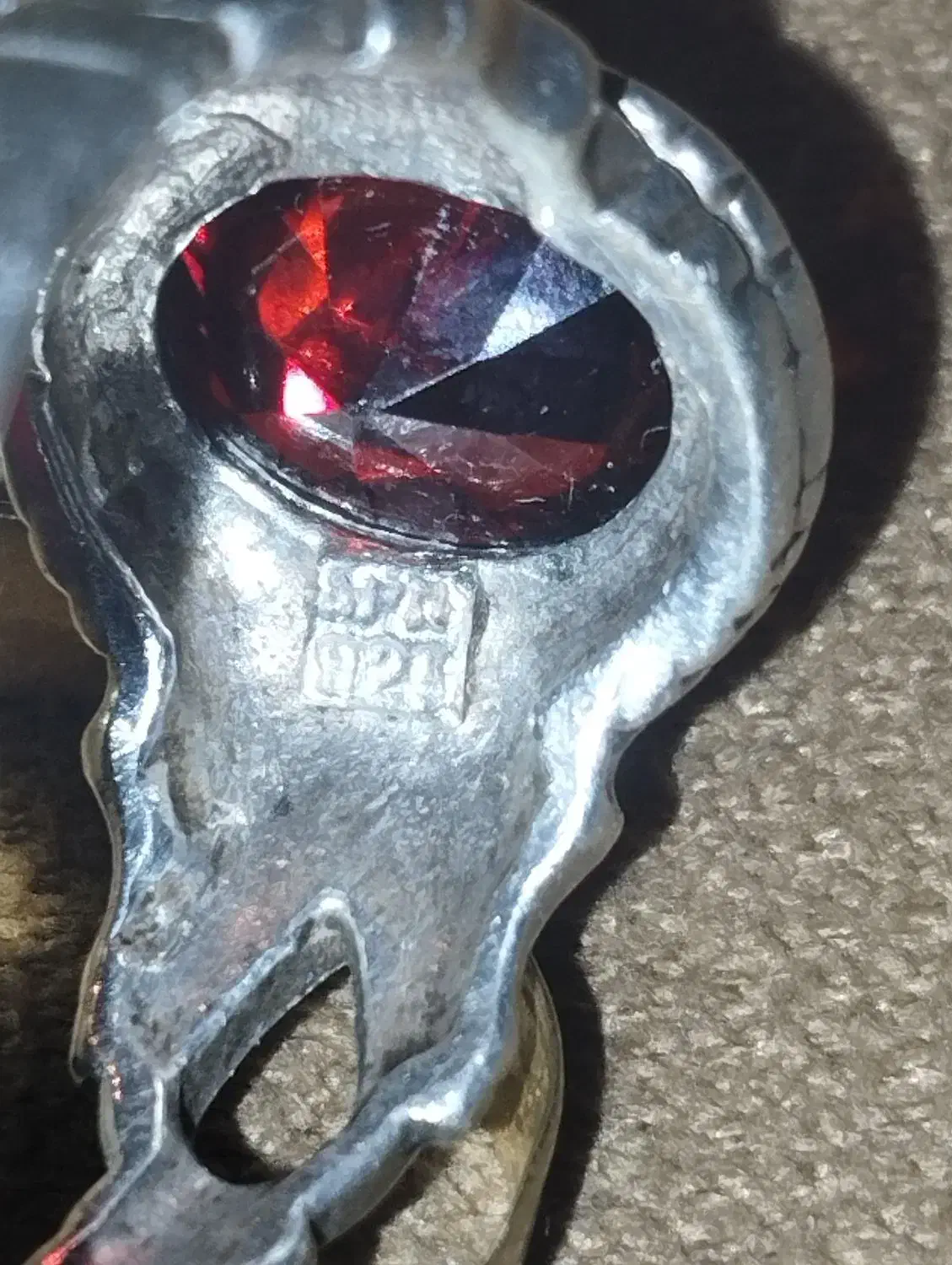 انگشتر یاقوت spnحک شده کنار سنگ|جواهرات|کرمانشاه, |دیوار