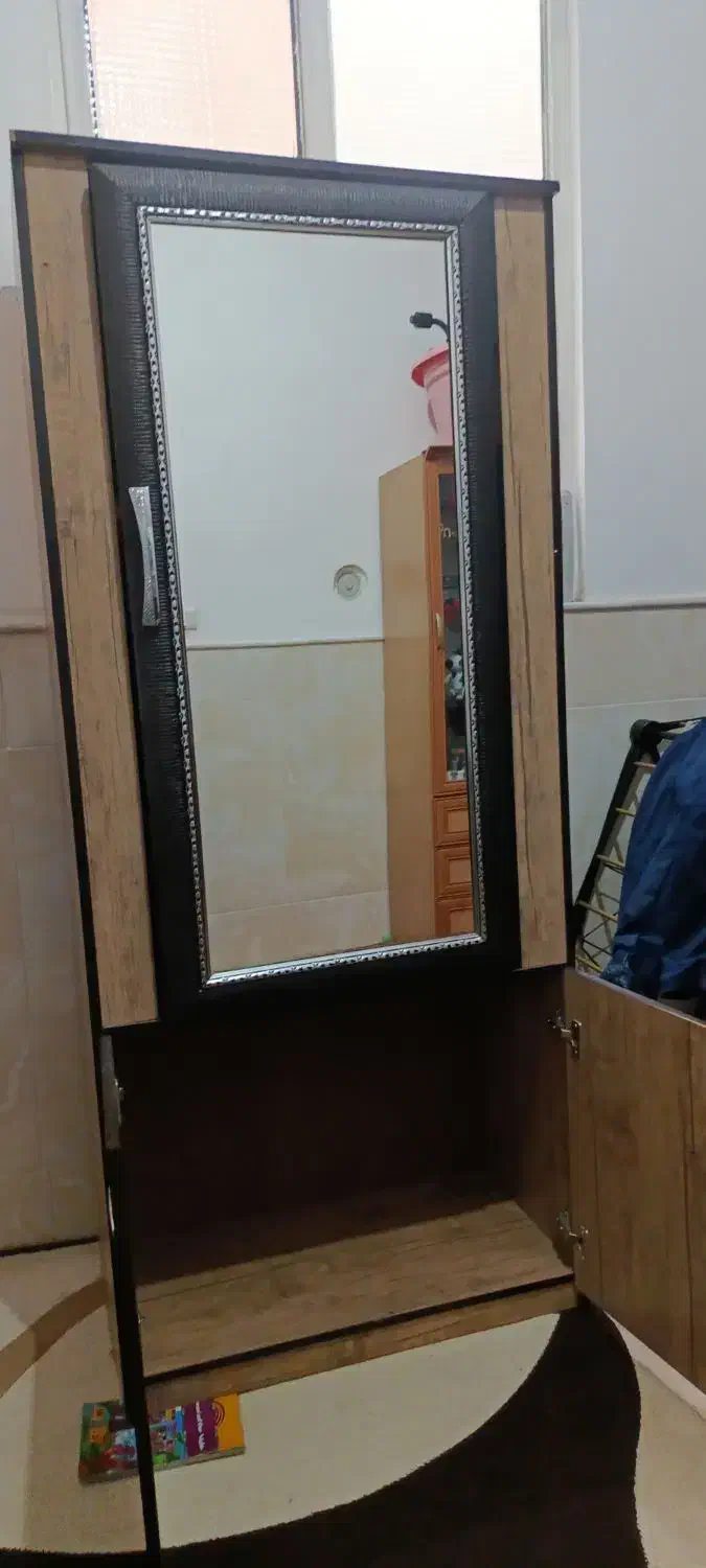 کمدلباس|جاکفشی، کمد، دراور|قم, شاه ابراهیم|دیوار