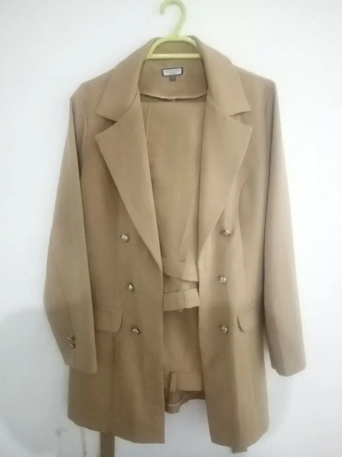 پالتو مانتو و کت و شلوار|لباس|تربتحیدریه, فرمانداری|دیوار