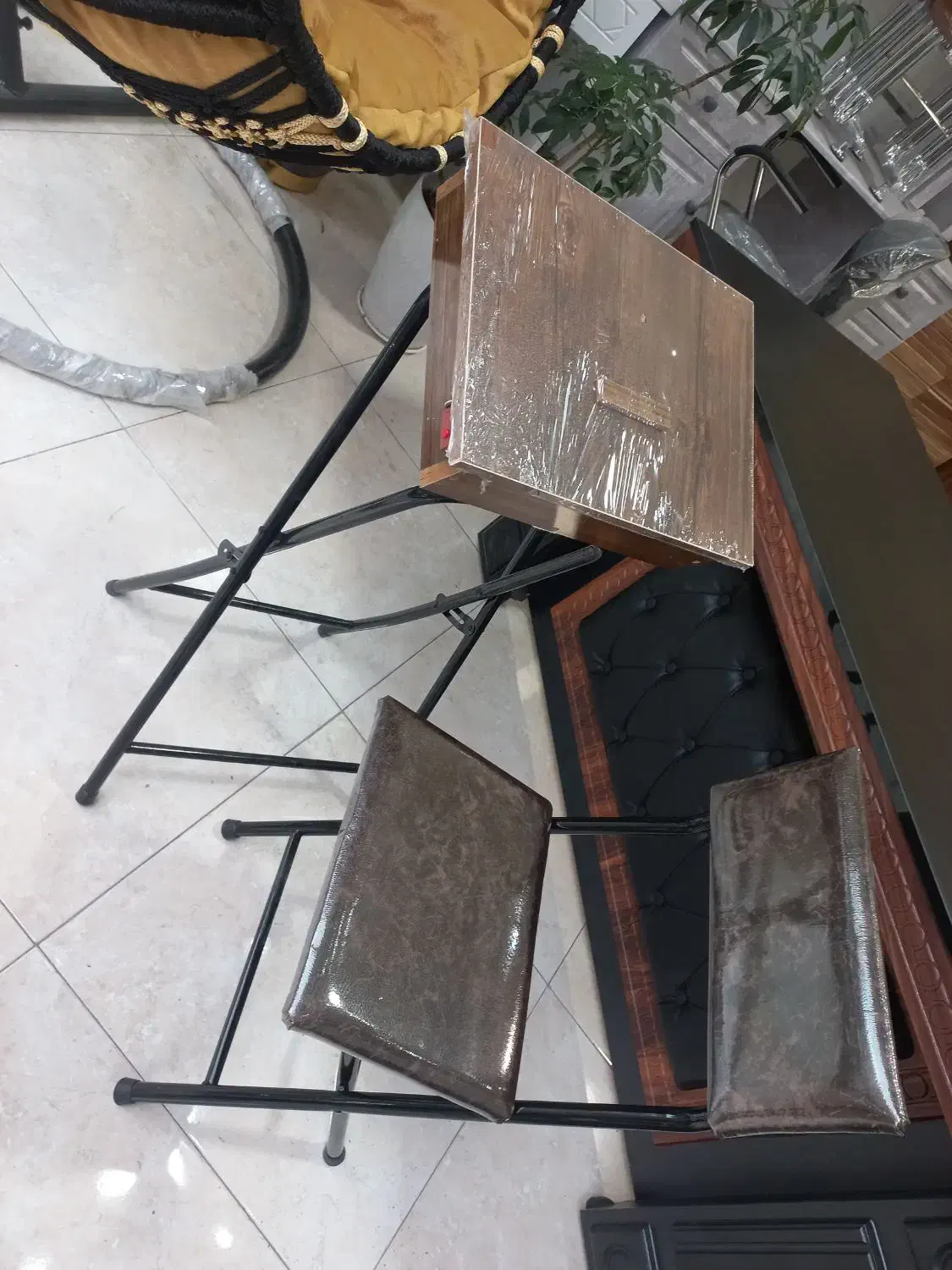 میز و صندلی نماز تاشو|صندلی و نیمکت|هشتگرد, شهرک ولیعصر (مصلی)|دیوار