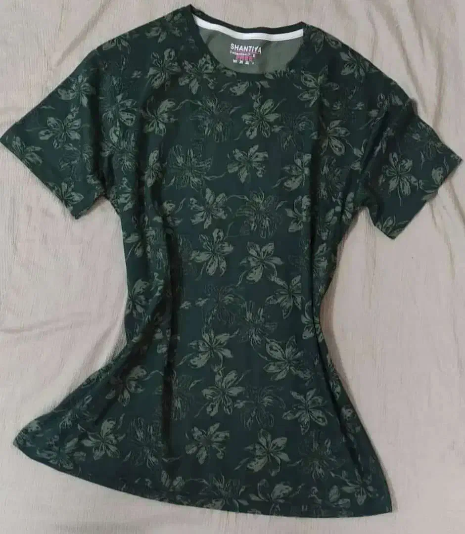 تی شرت اسپورت|لباس|لار, |دیوار