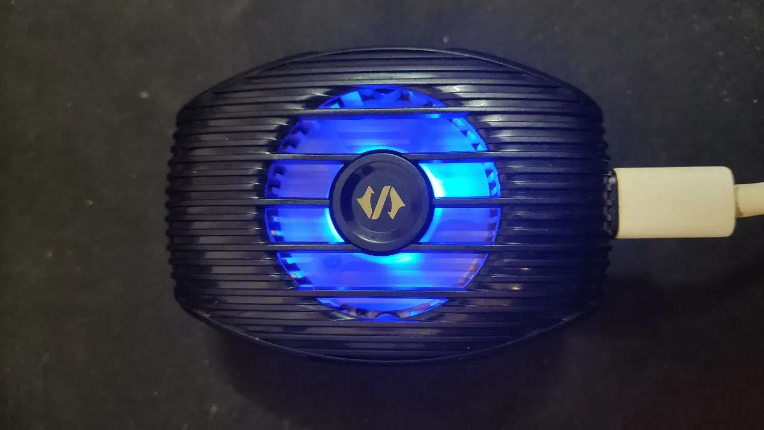 فن خنک کننده موبایل بلک شارک|لوازم جانبی موبایل و تبلت|زرند, |دیوار