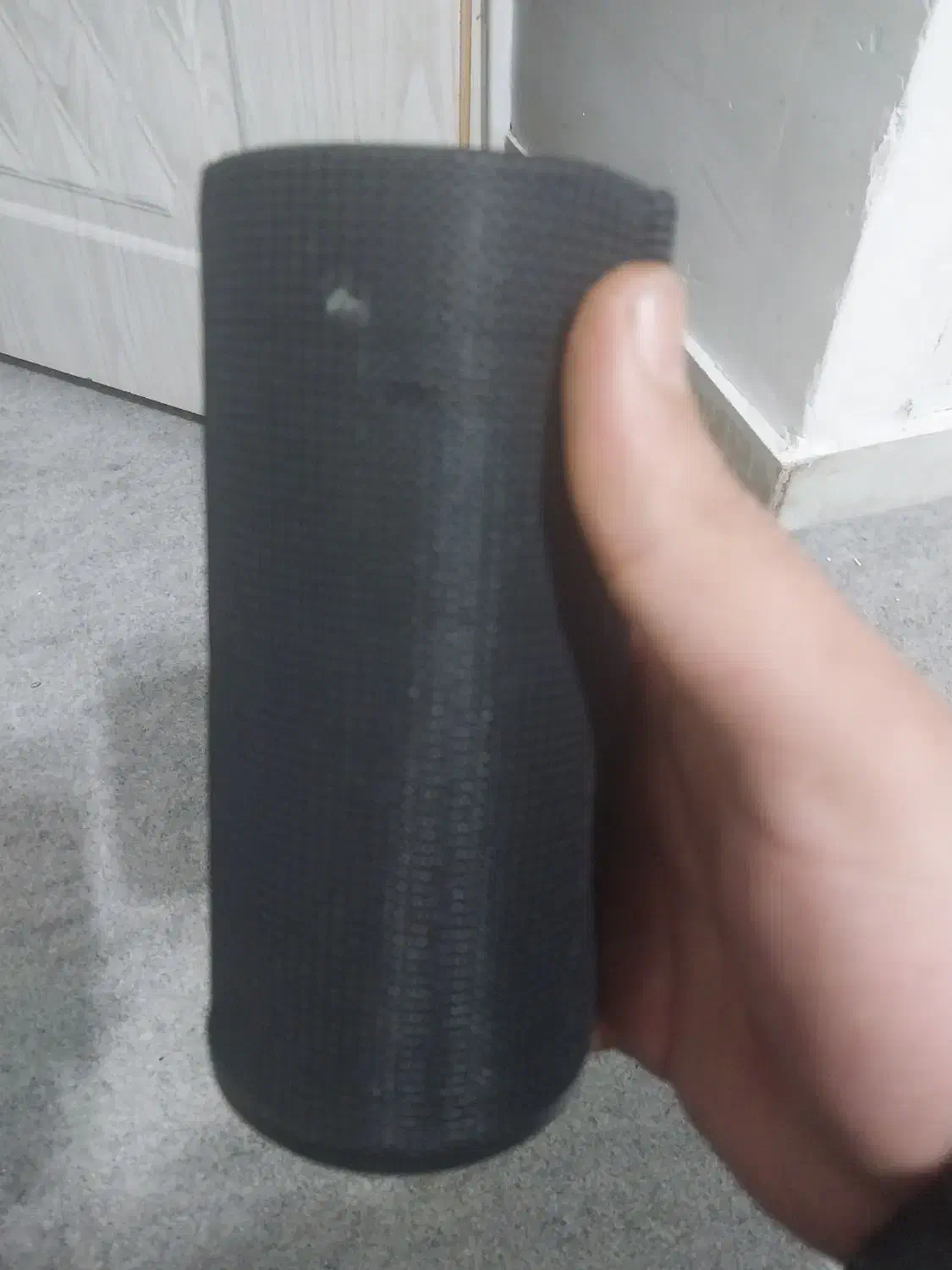 اسپیکر همراه|پخش‌کننده همراه|اندیشه, اندیشه فاز ۱|دیوار