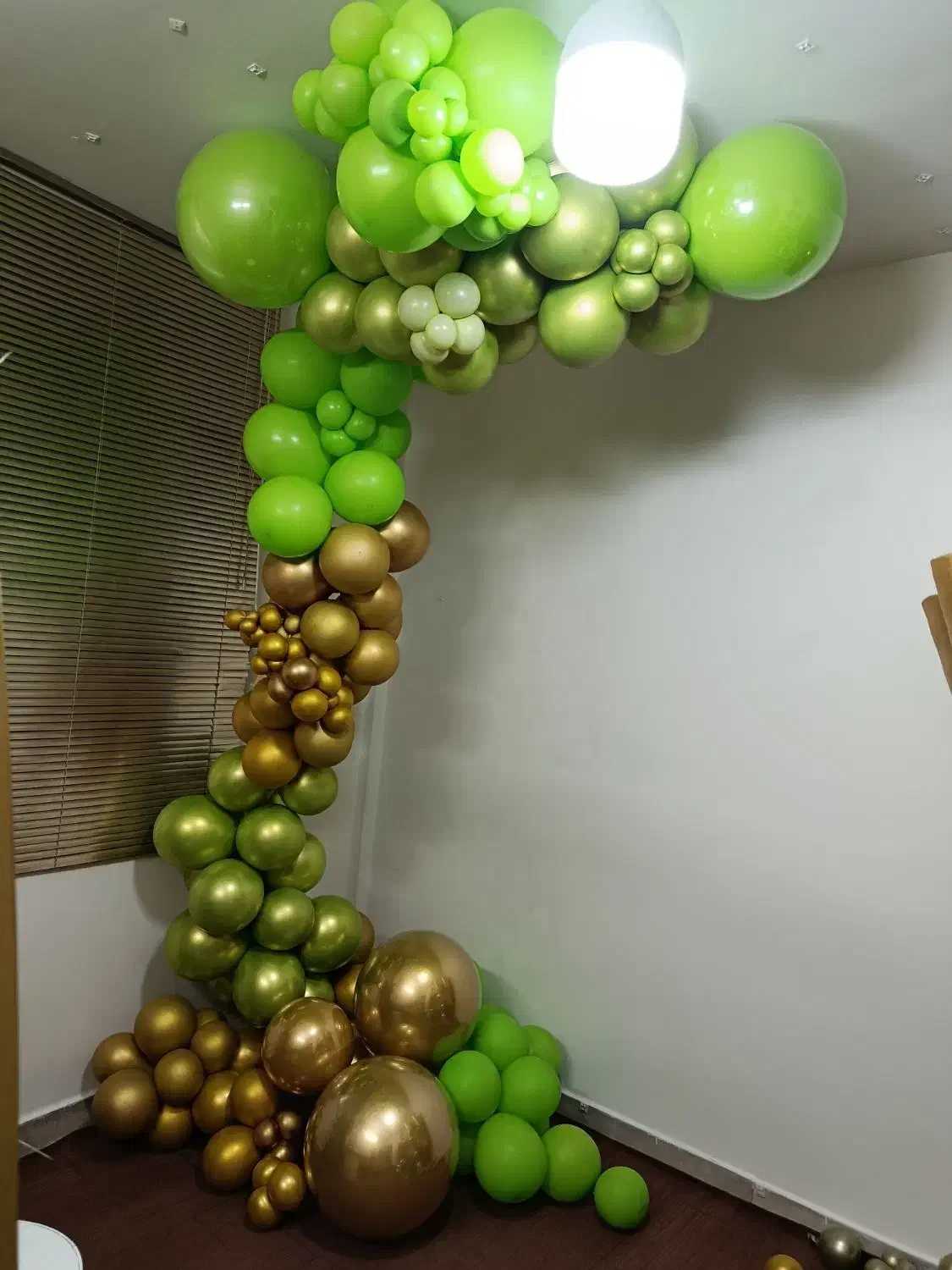 بادکنک آرایی افتتاحیه،طاق،دکور تولد کودک و بزرگسال|خدمات پذیرایی، مراسم|تهران, پاسداران|دیوار