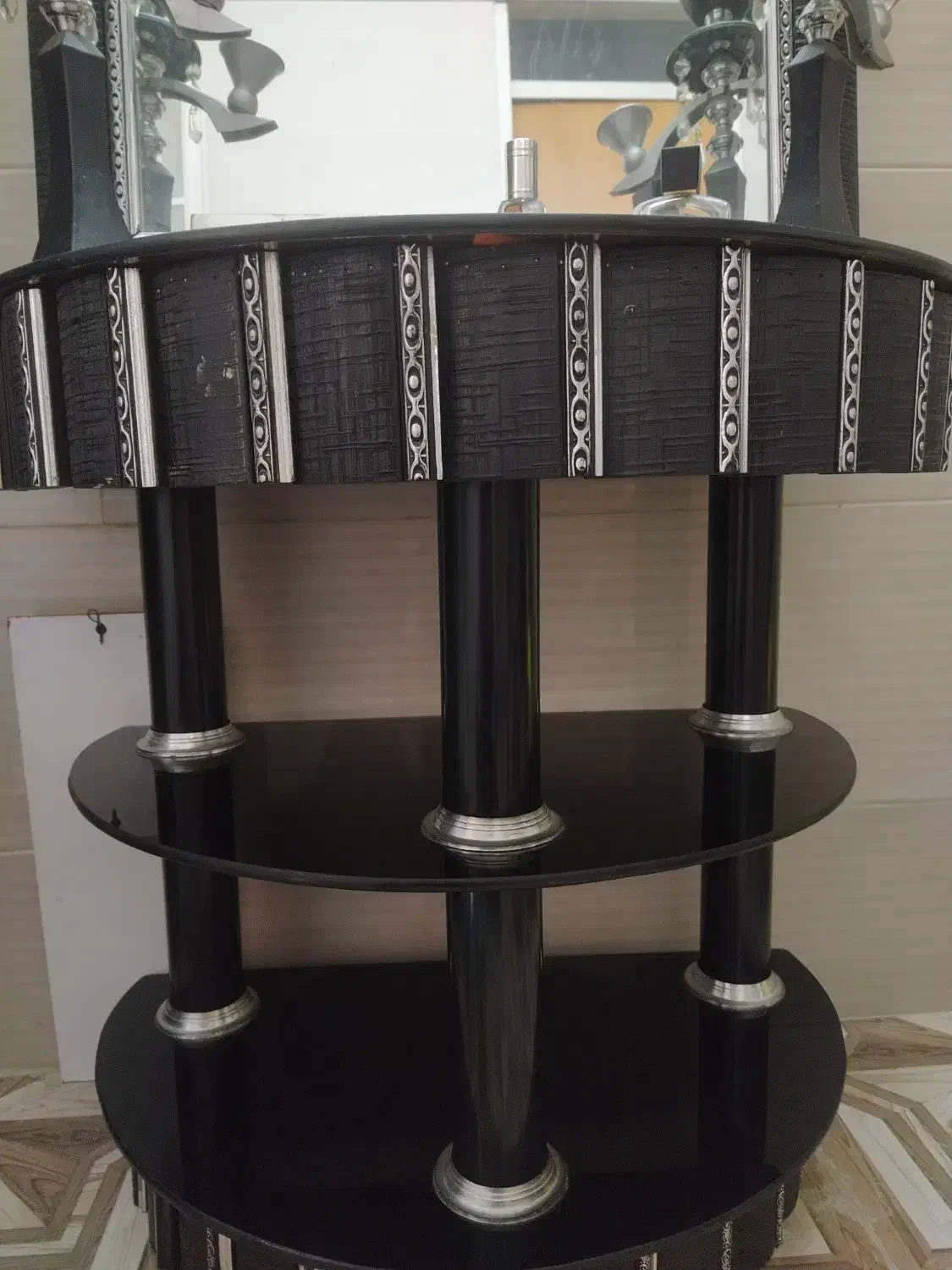 آینه شمعدون و میز|بوفه، ویترین، کنسول|جهرم, |دیوار