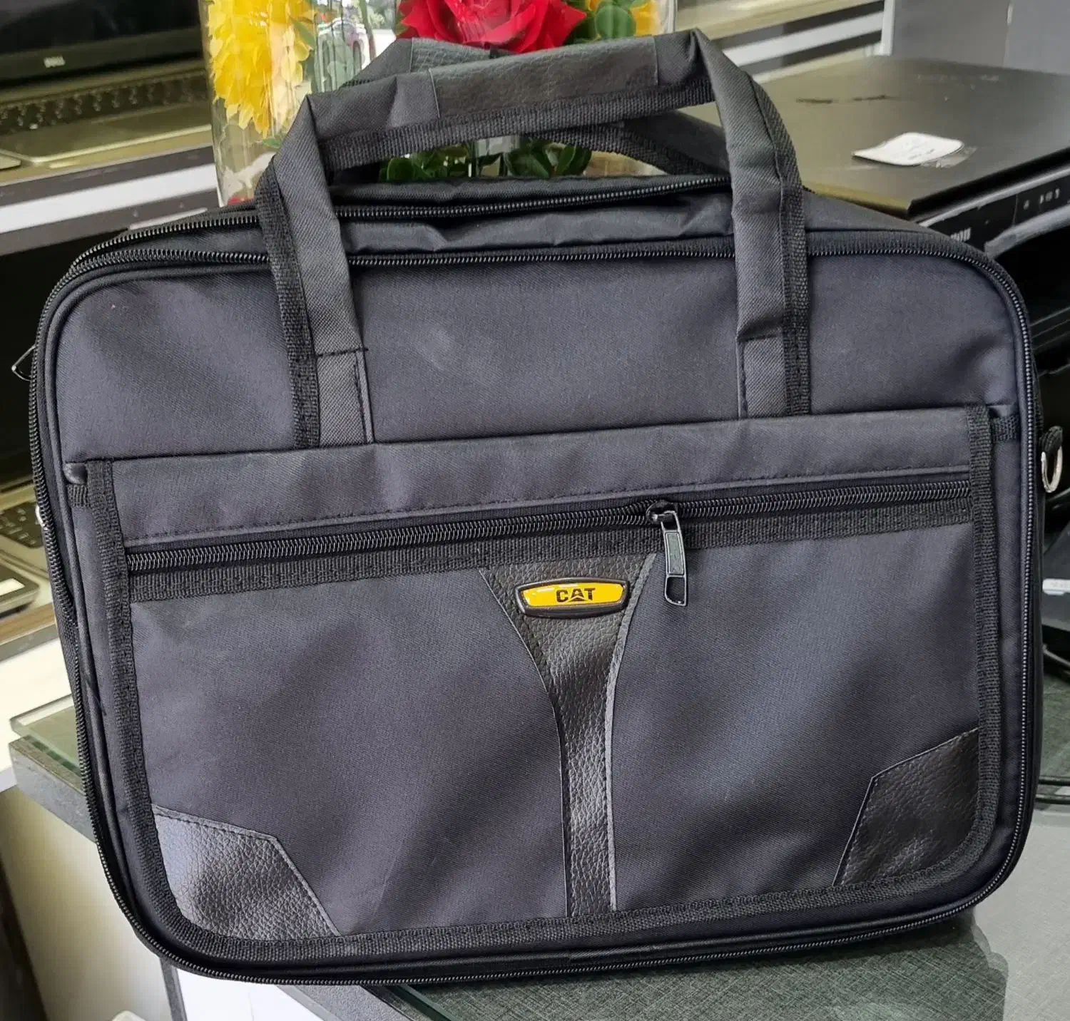 کیف لپتاپی و دانشجویی فقط ۵۹۰|کیف، کفش، کمربند|تربت‌حیدریه, مسجد جامع|دیوار