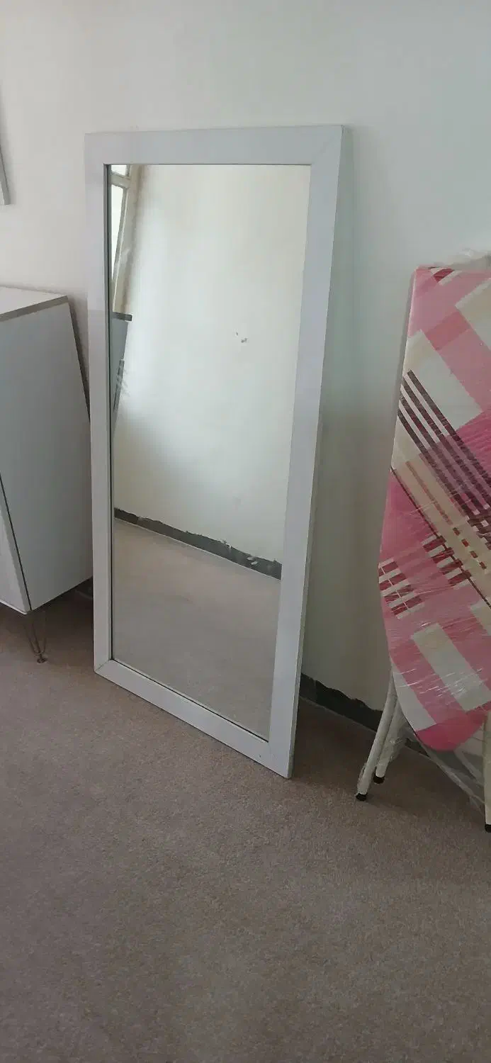 اینه|آینه|ایذه, |دیوار