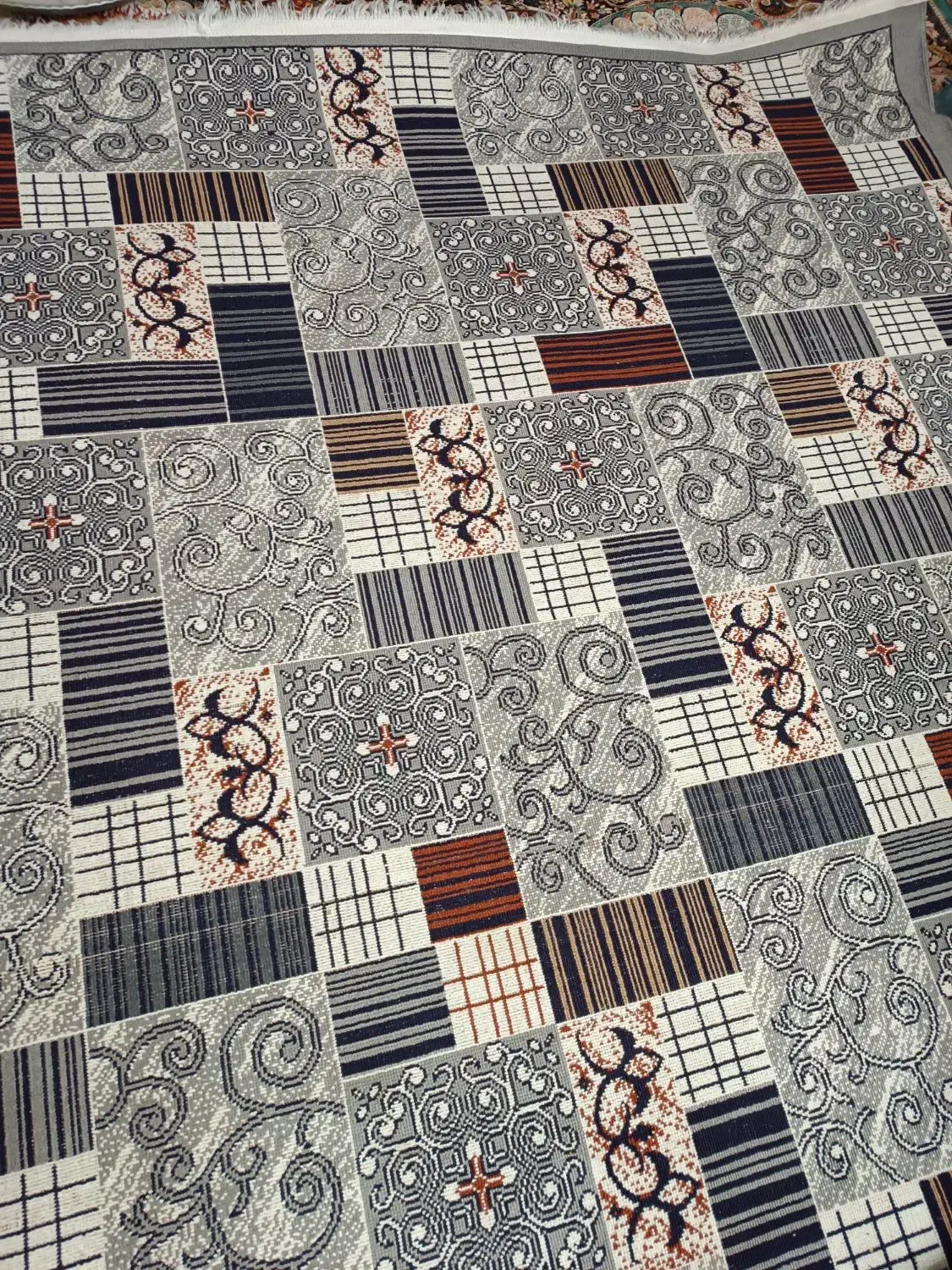 قالی ۶ متری|فرش|لنگرود, |دیوار