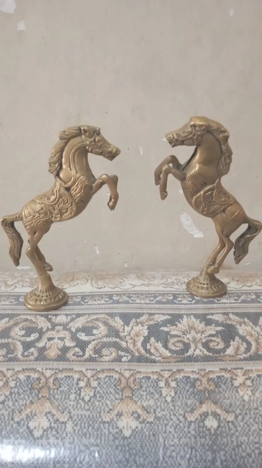 برنجی|مجسمه، تندیس، ماکت|ازنا, |دیوار