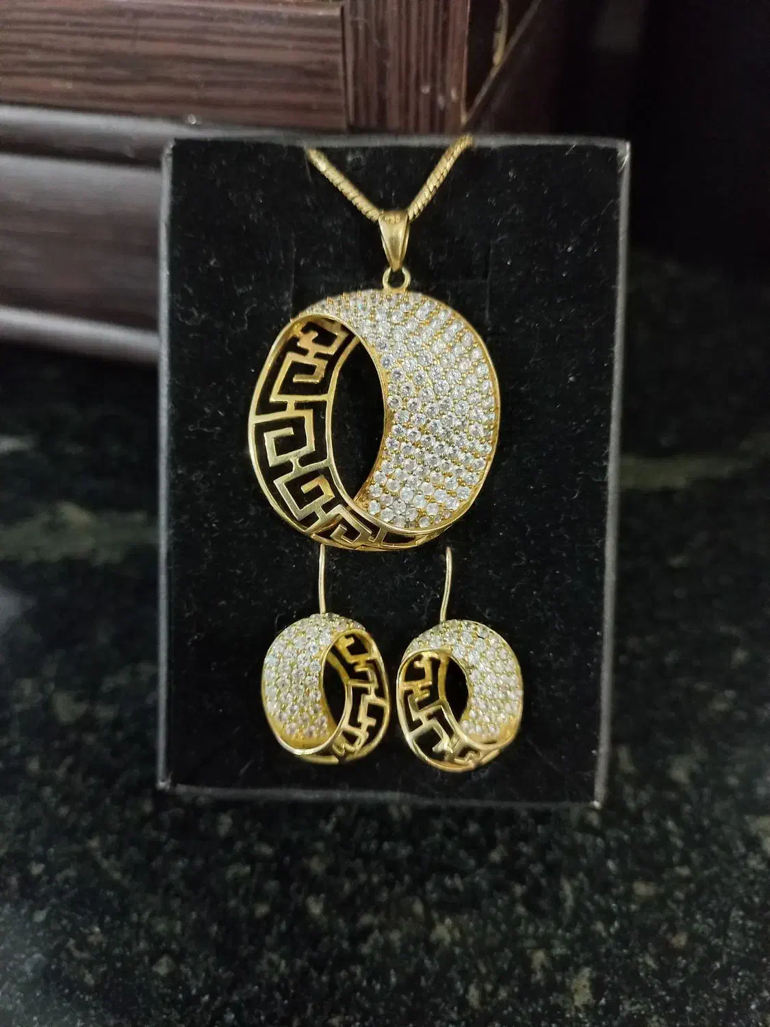 طلا|جواهرات|قم, حکمت شمالی|دیوار