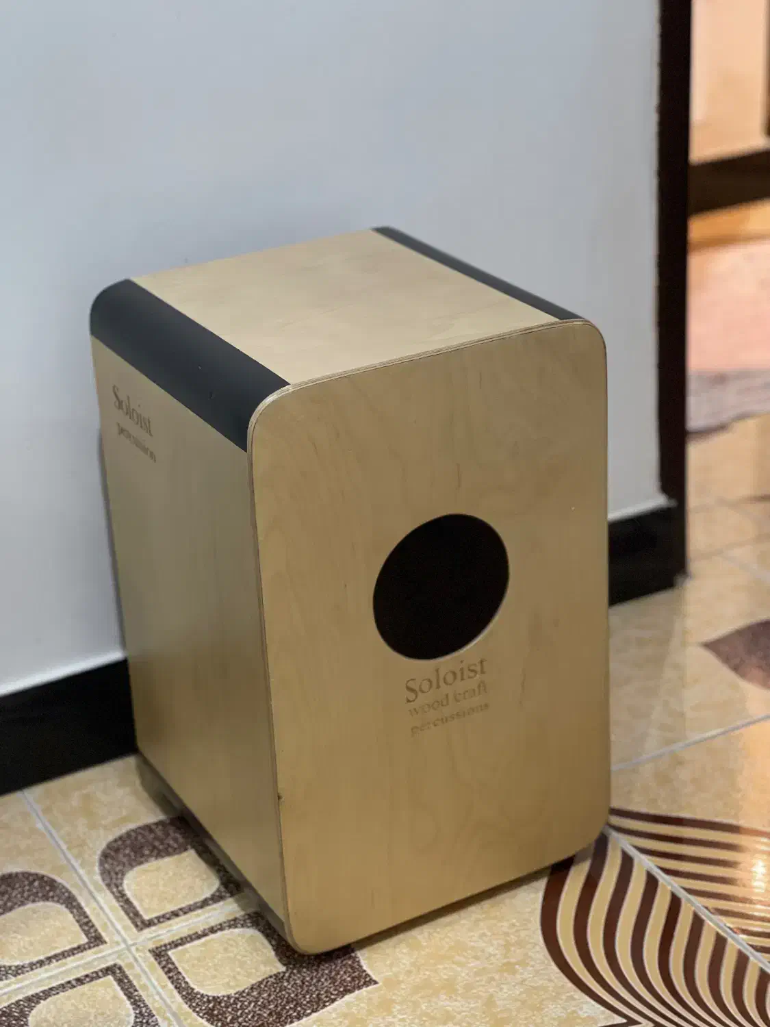 کاخن تمیز در حد نو|درام و پرکاشن|رشت, لاکانی|دیوار