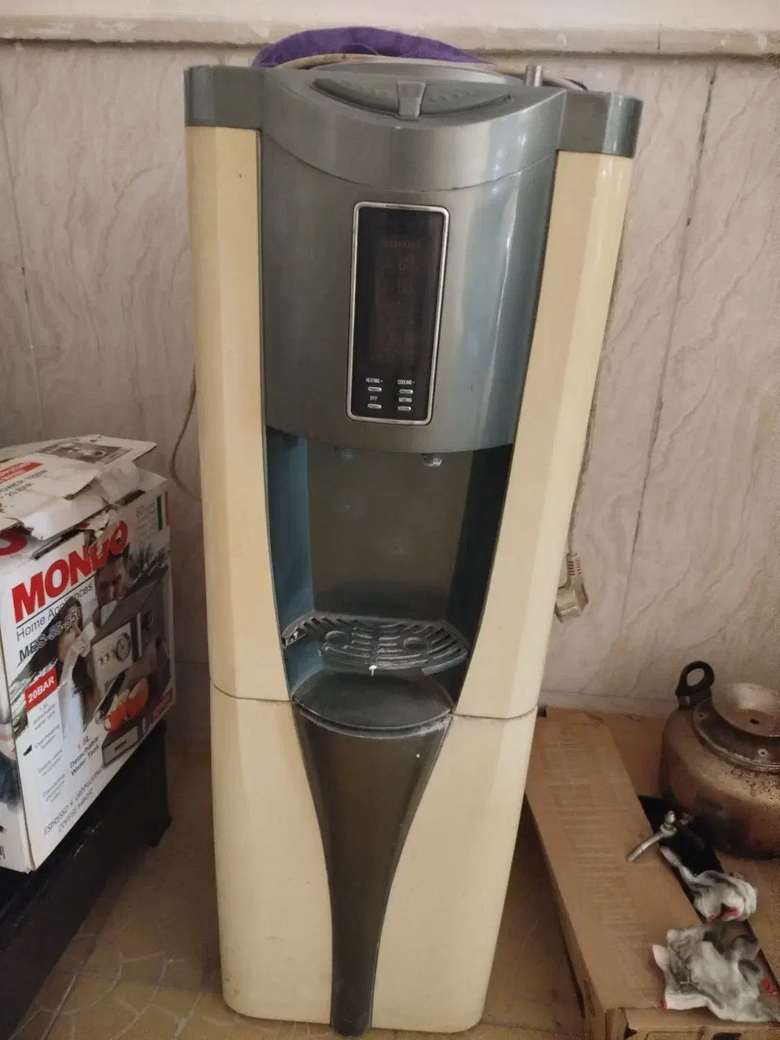 فروش جارو سنعتی و آبسردکن یخچال دار|جاروبرقی، جارو شارژی، بخارشو|بومهن, |دیوار