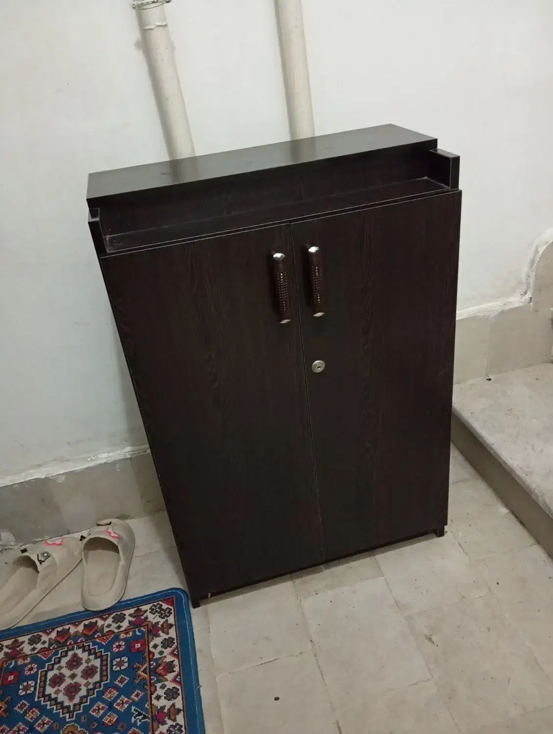 جاکفشی سالم در صومعهسرا|جاکفشی، کمد، دراور|صومعهسرا, |دیوار